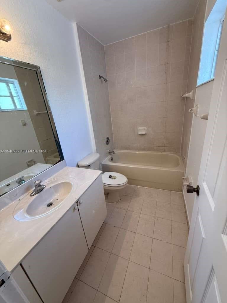 820 SW 6TH CT photo 16
