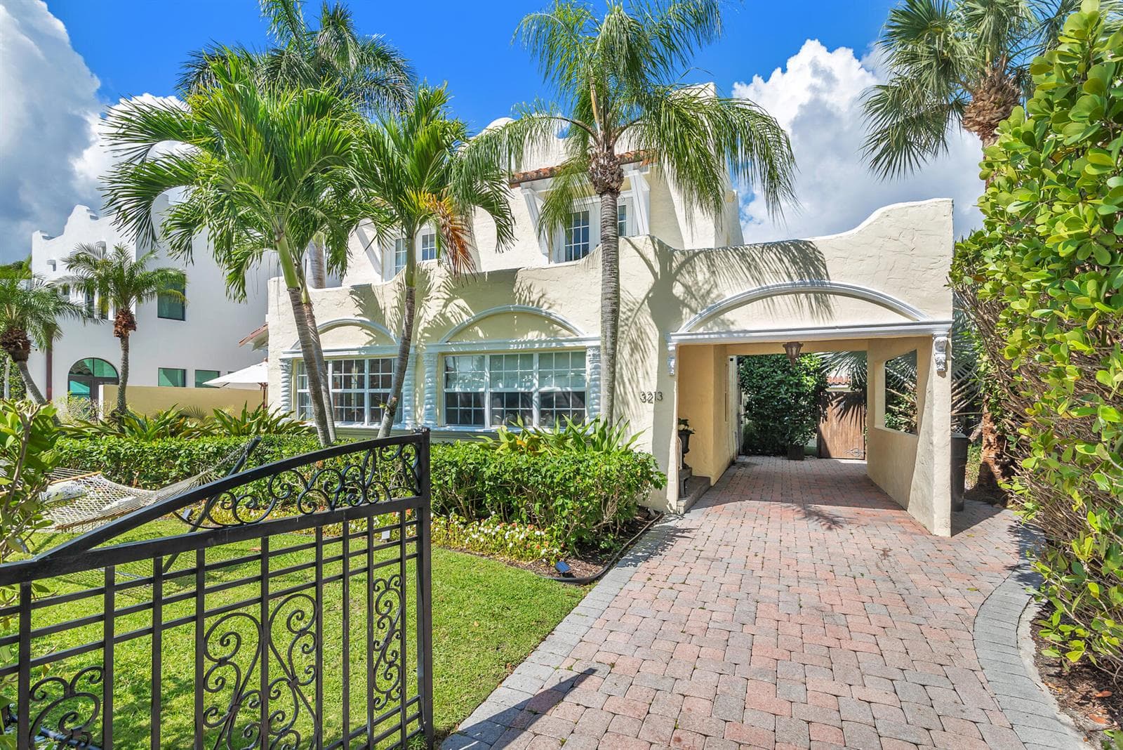 3213 Vincent Road