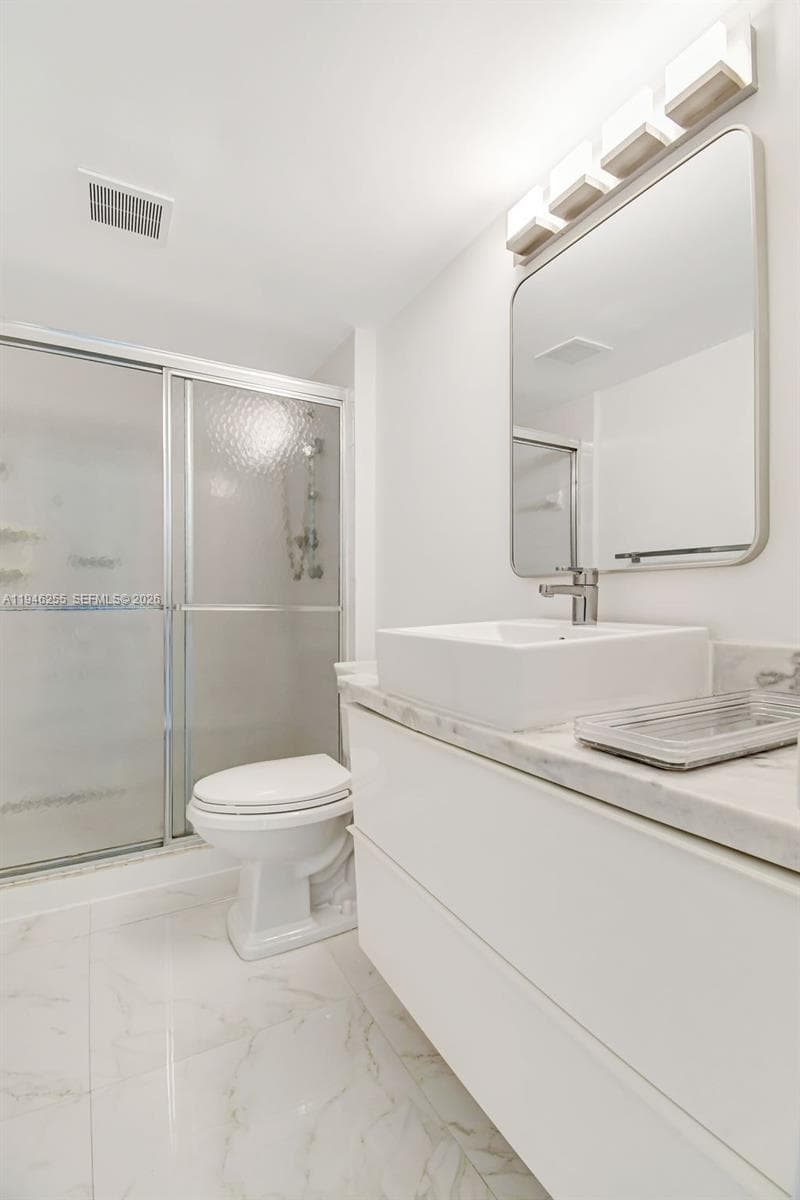 2nd Bathroom