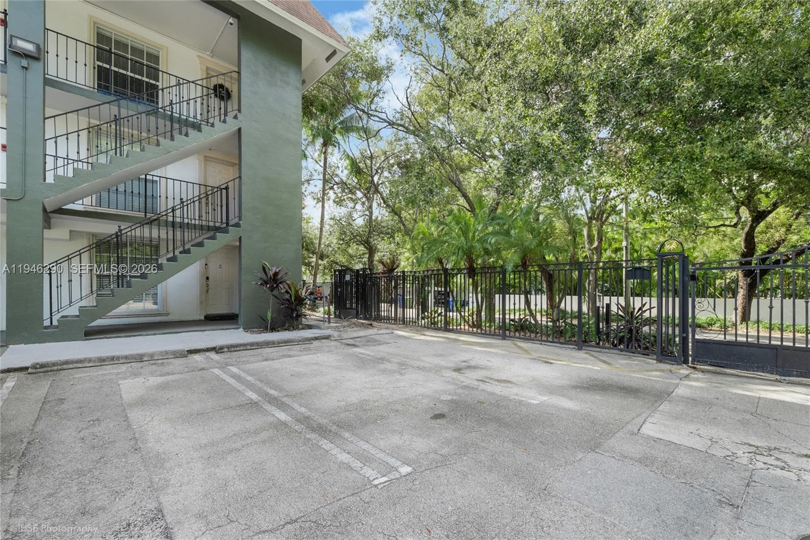 VIRGINIA POINTE CONDO · #43 in Miami - Photo 3