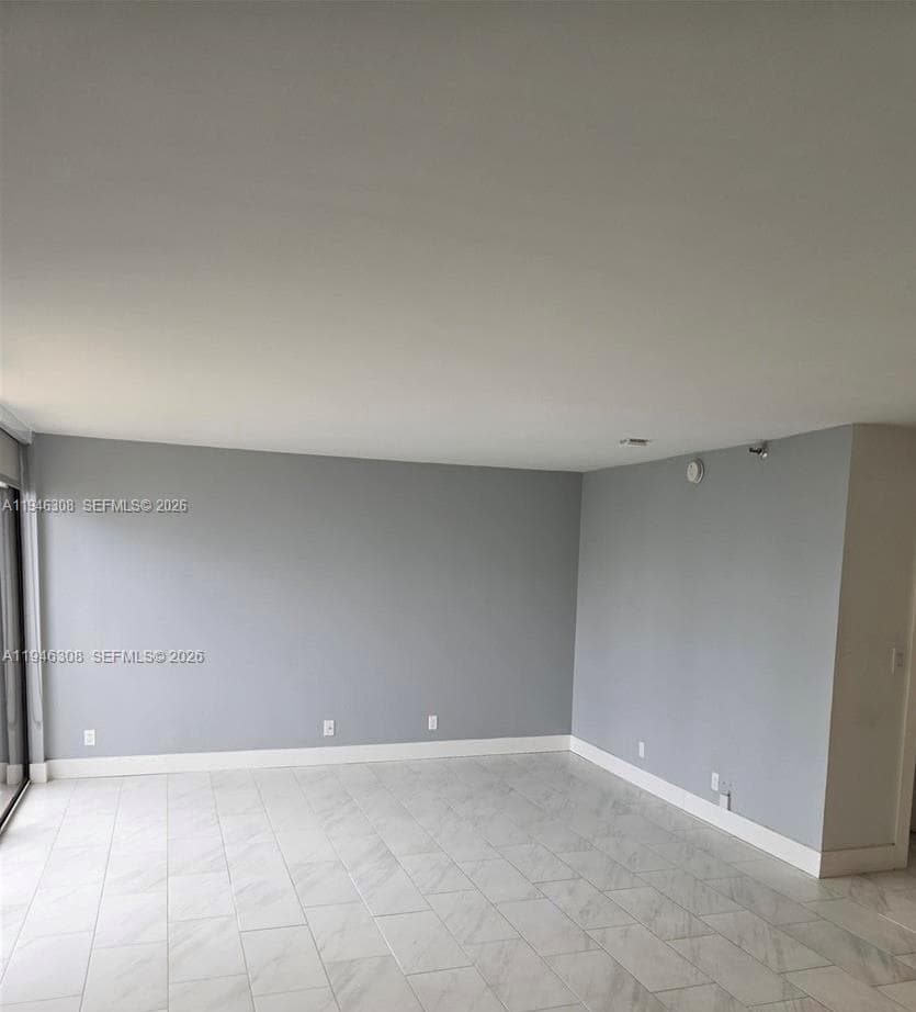 WINSTON TOWERS 700 CONDO · #815 in Sunny Isles Beach - Photo 4