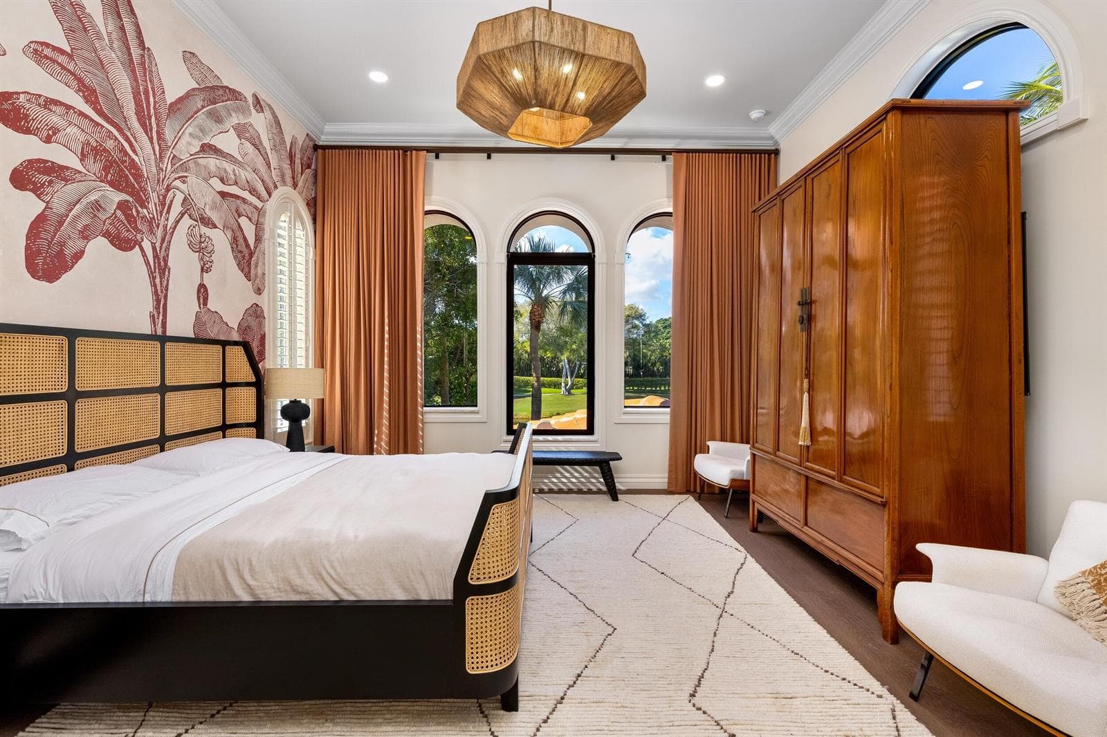 Guest bedroom