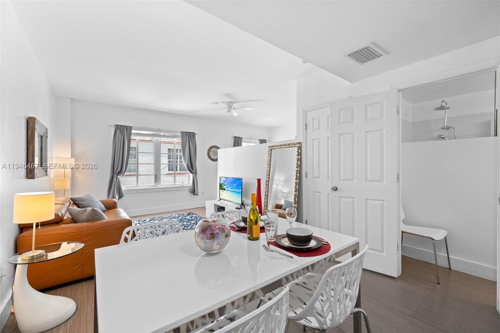 BARBIZON BEACH CLUB CONDO · #108 in Miami Beach - Photo 4