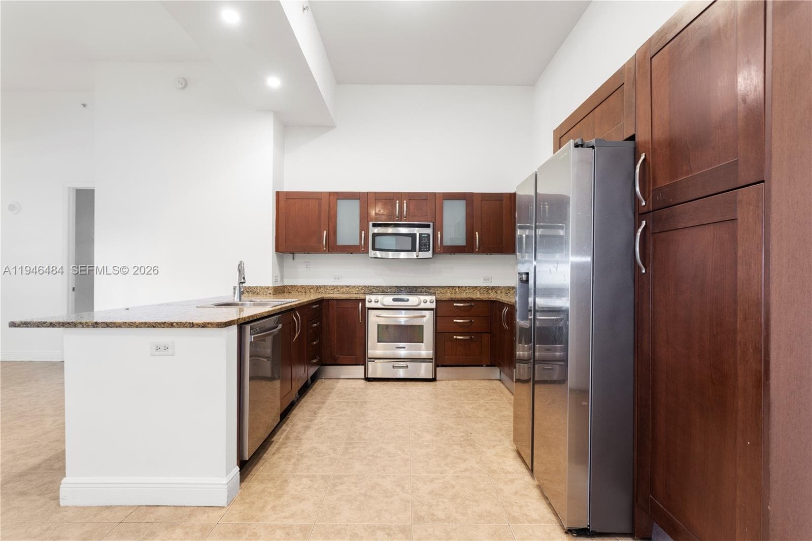TURNBERRY VILLAGE SO TOWE · #104 in Aventura - Photo 3