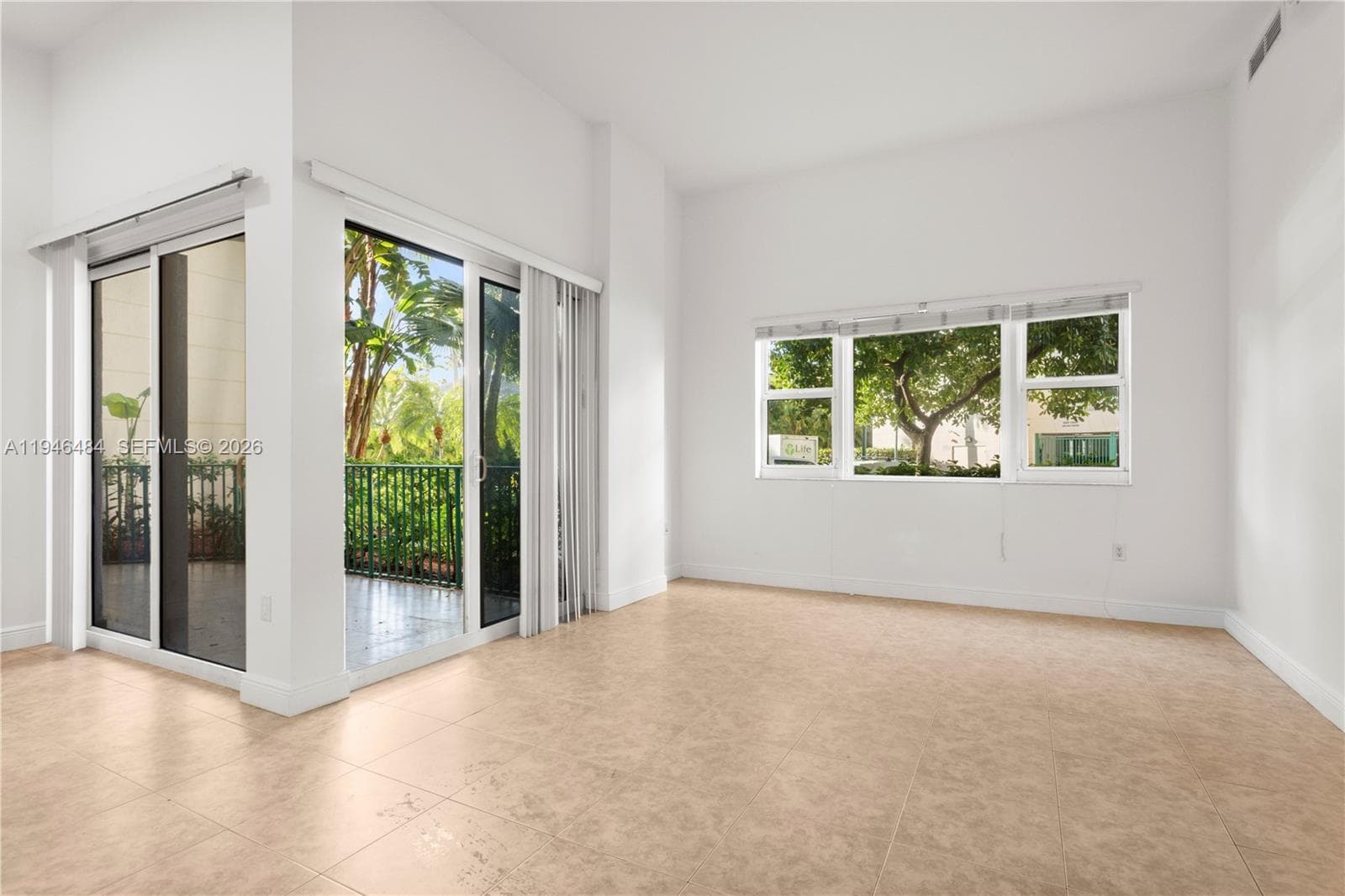 TURNBERRY VILLAGE SO TOWE · #104 in Aventura - Photo 4