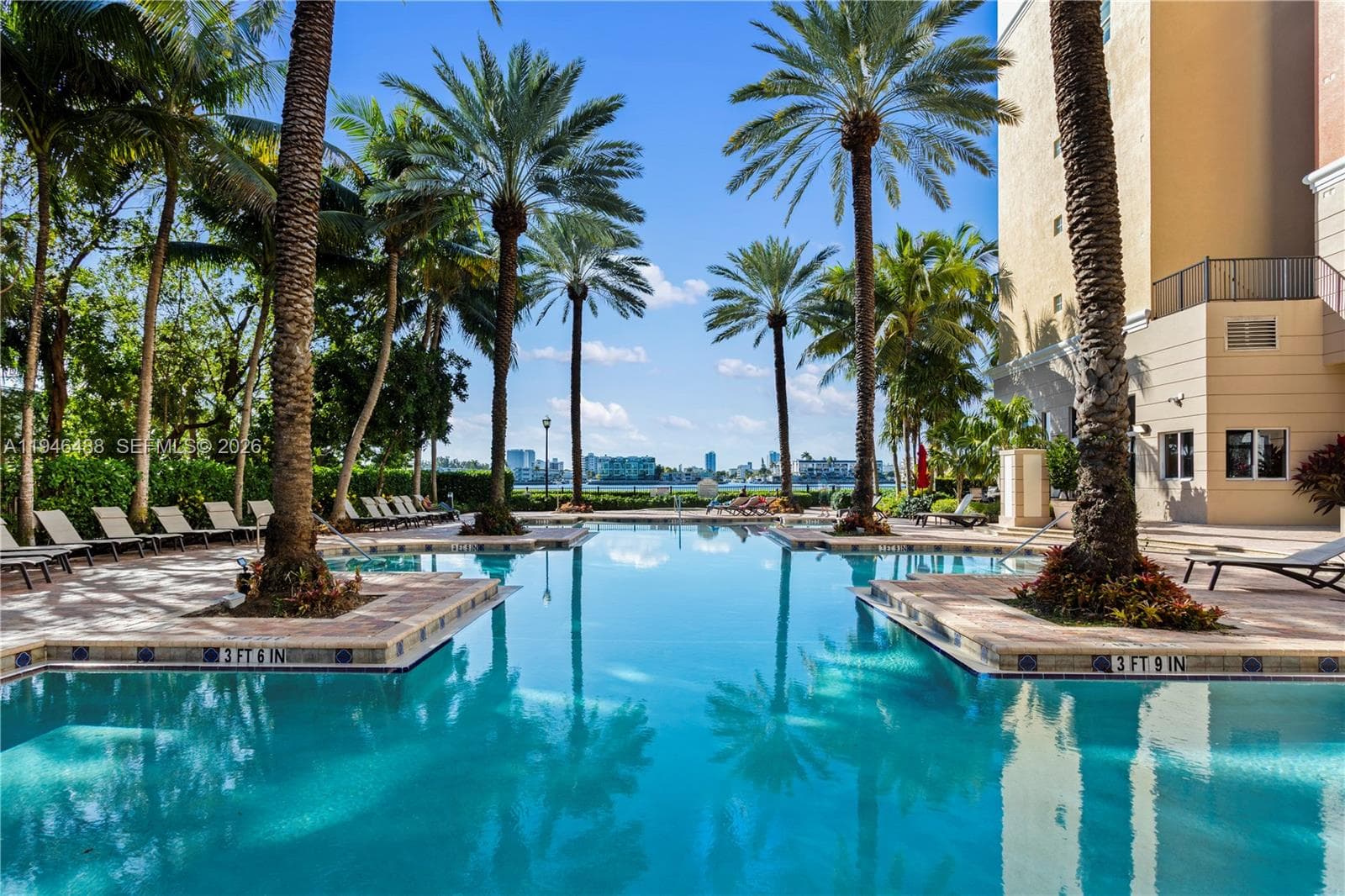 Porto Bellagio · #2707 in Sunny Isles Beach - Photo 11