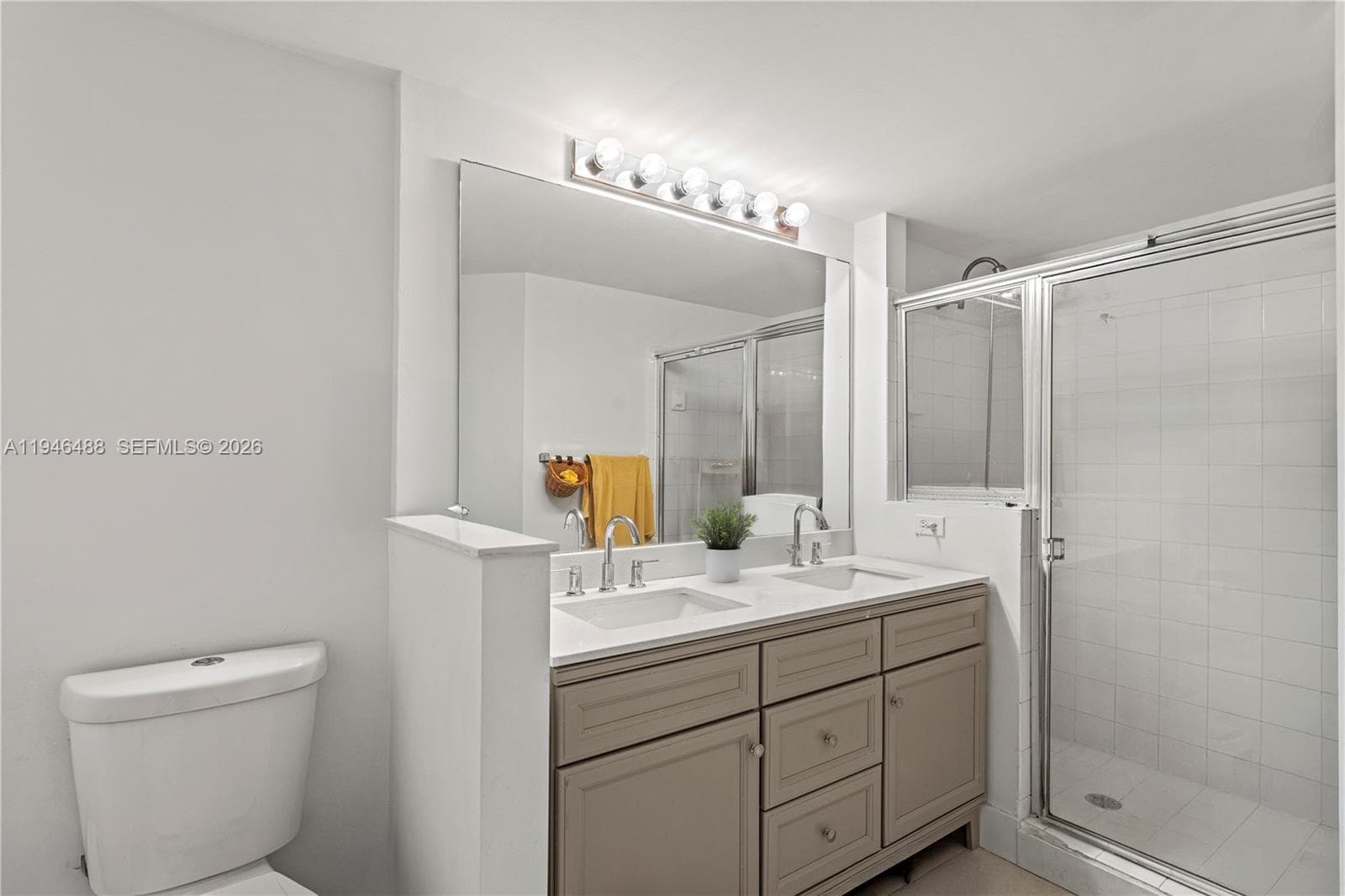 Porto Bellagio · #2707 in Sunny Isles Beach - Photo 8