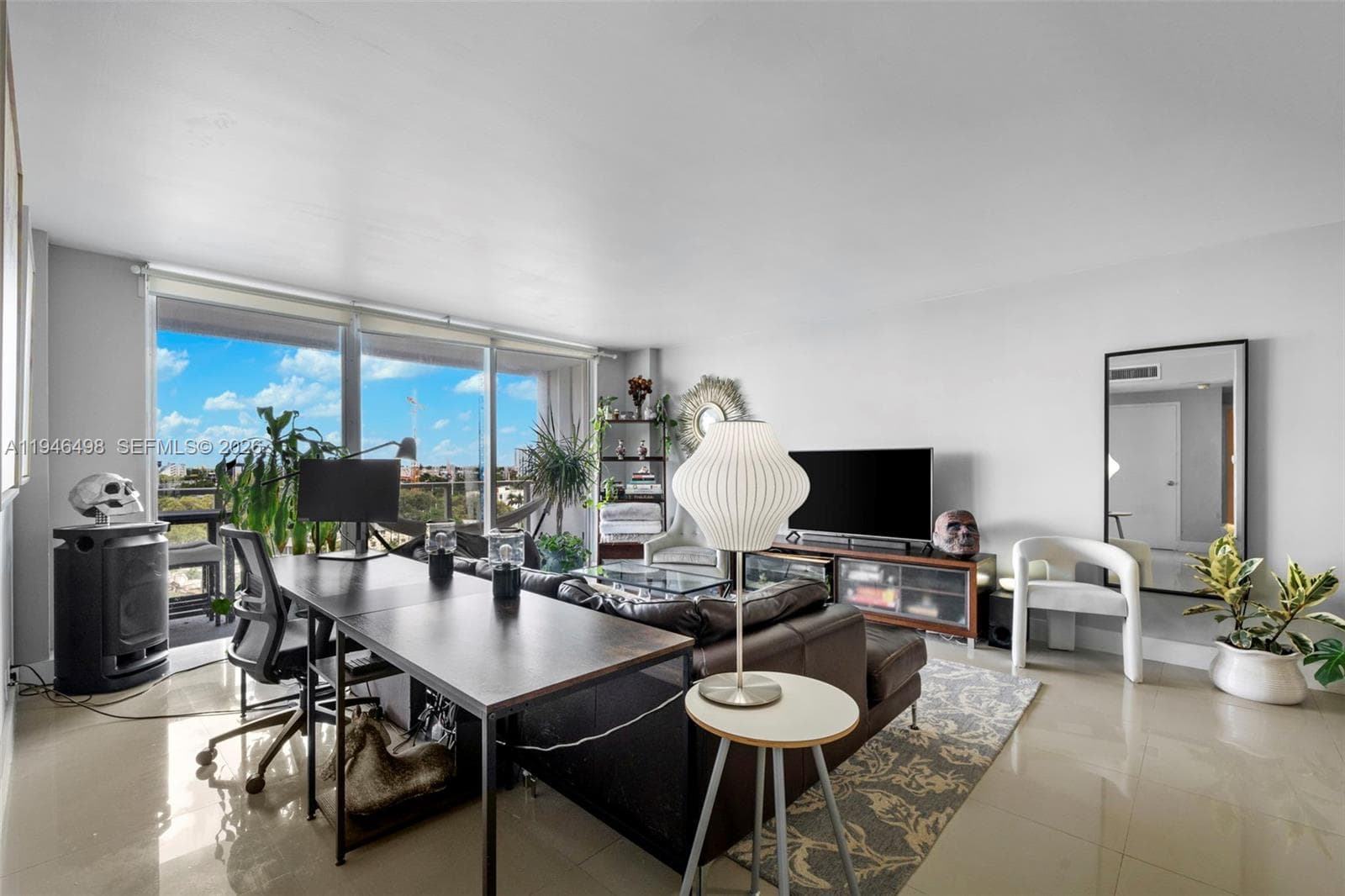 BAY PARK TOWERS CONDO · #902 in Miami - Photo 2