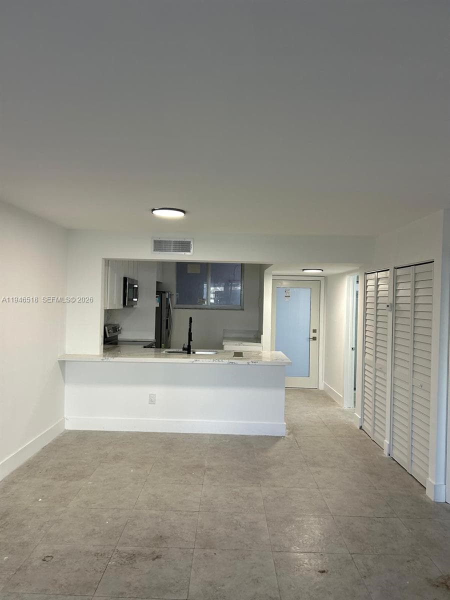 WEST BAY GARDENS CONDO · #210 in Miami Beach - Photo 23