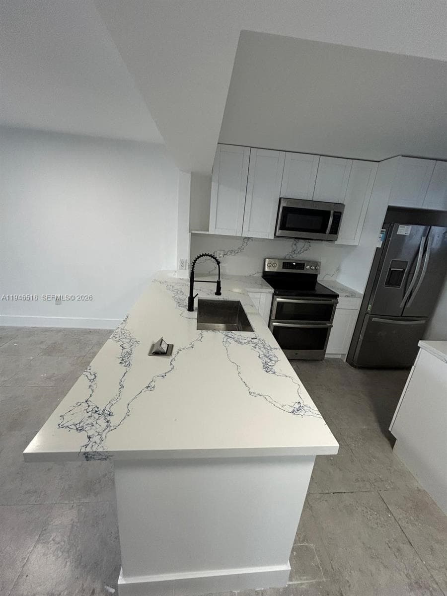 WEST BAY GARDENS CONDO · #210 in Miami Beach - Photo 27