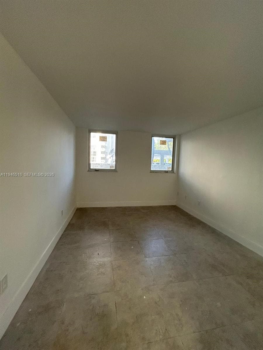 WEST BAY GARDENS CONDO · #210 in Miami Beach - Photo 18