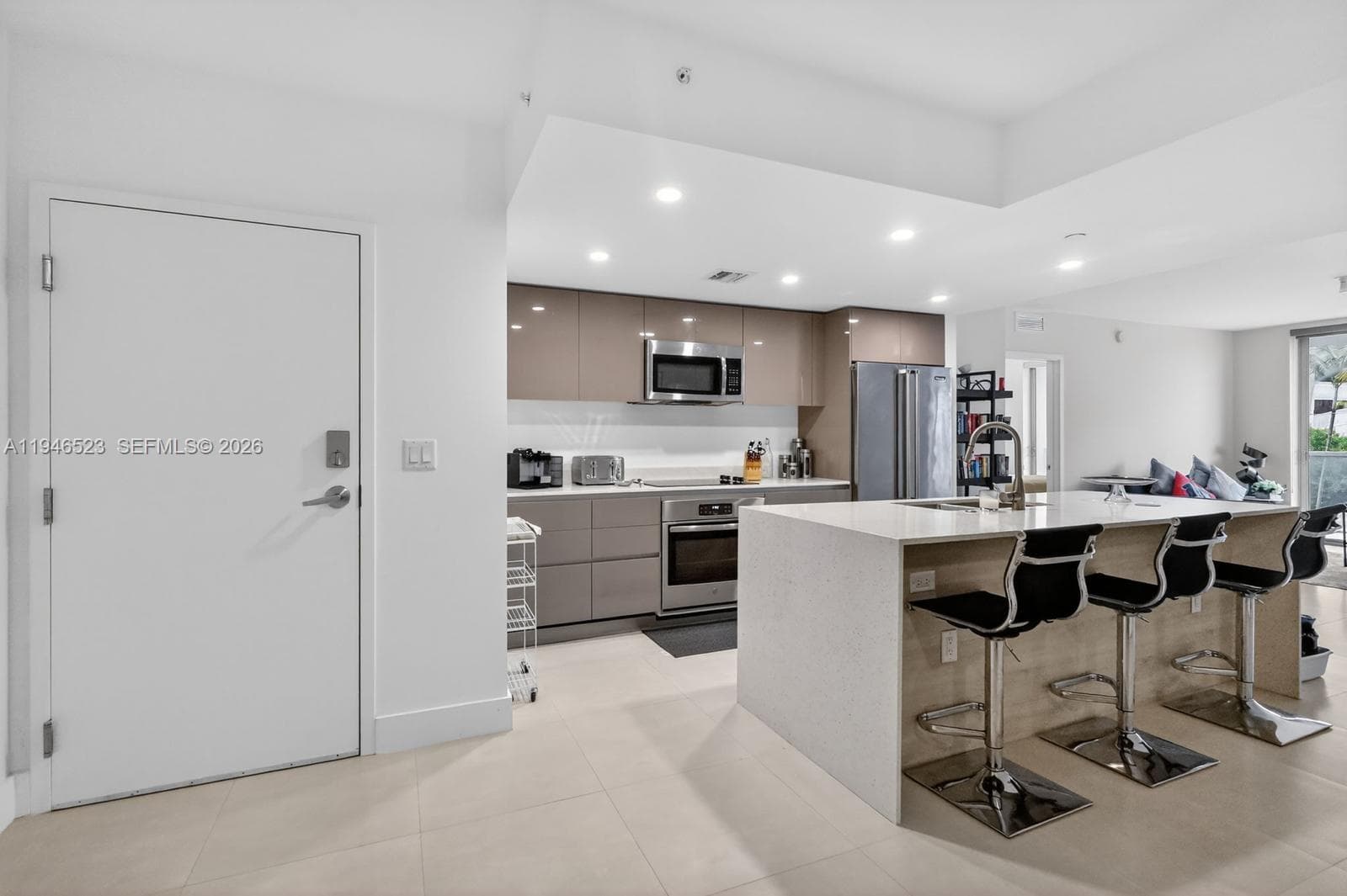 13800 Highland Dr · #308 in North Miami Beach - Photo 3