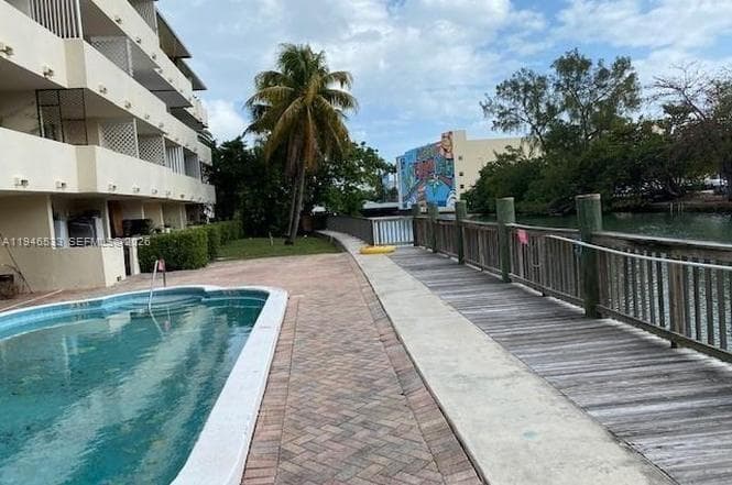 THE CASTILLE CONDO · #29 in Miami Beach - Photo 3