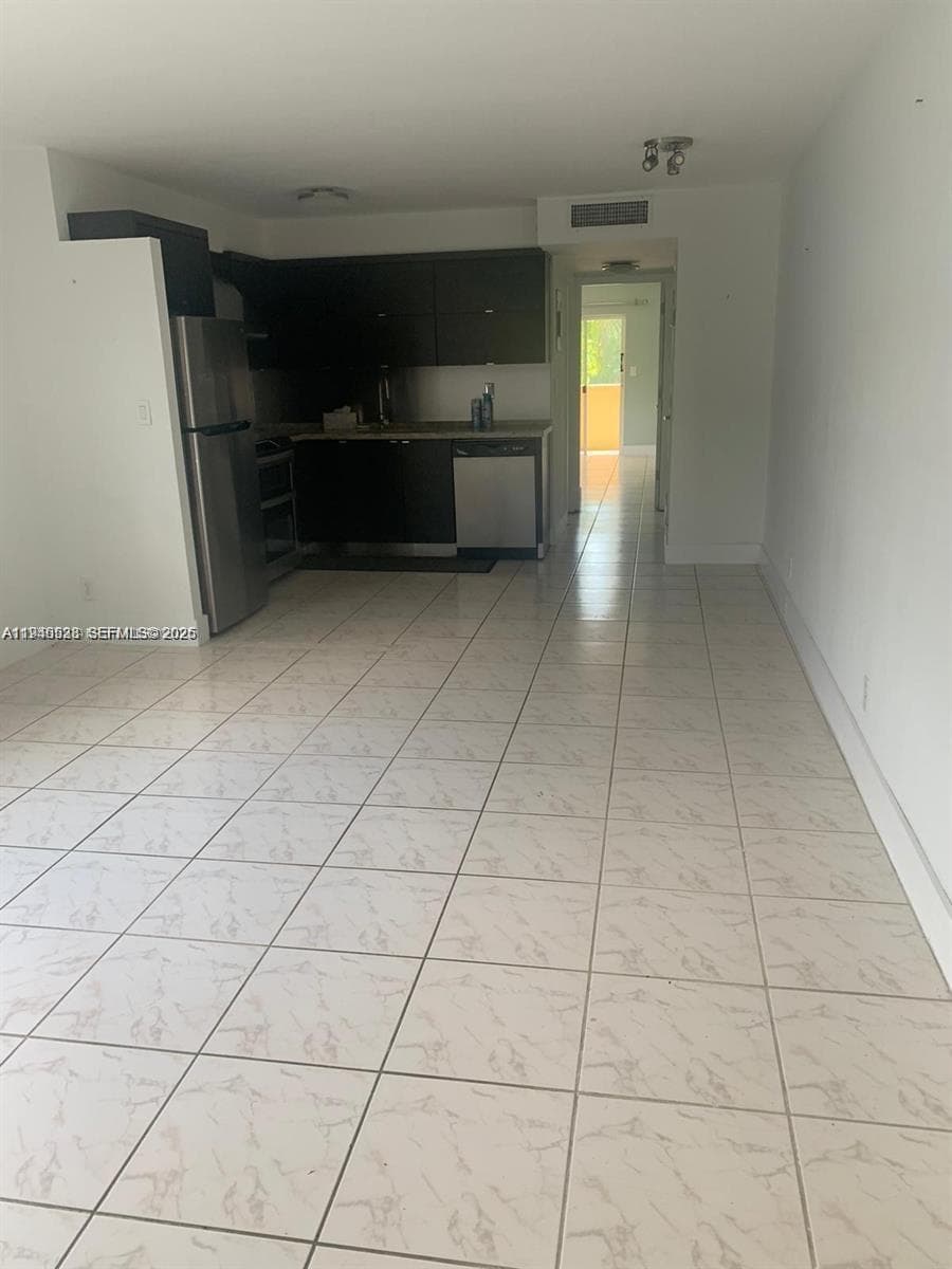 THE CASTILLE CONDO · #29 in Miami Beach - Photo 5