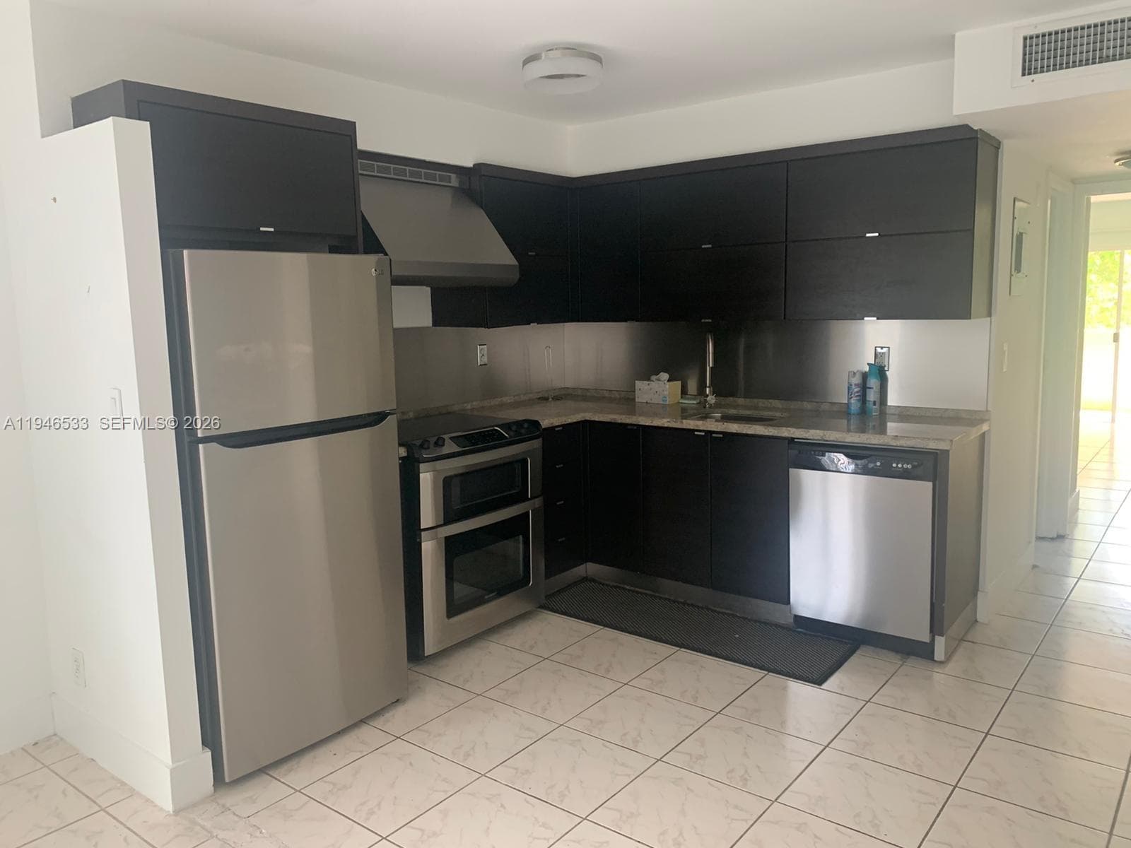 THE CASTILLE CONDO · #29 in Miami Beach - Photo 4