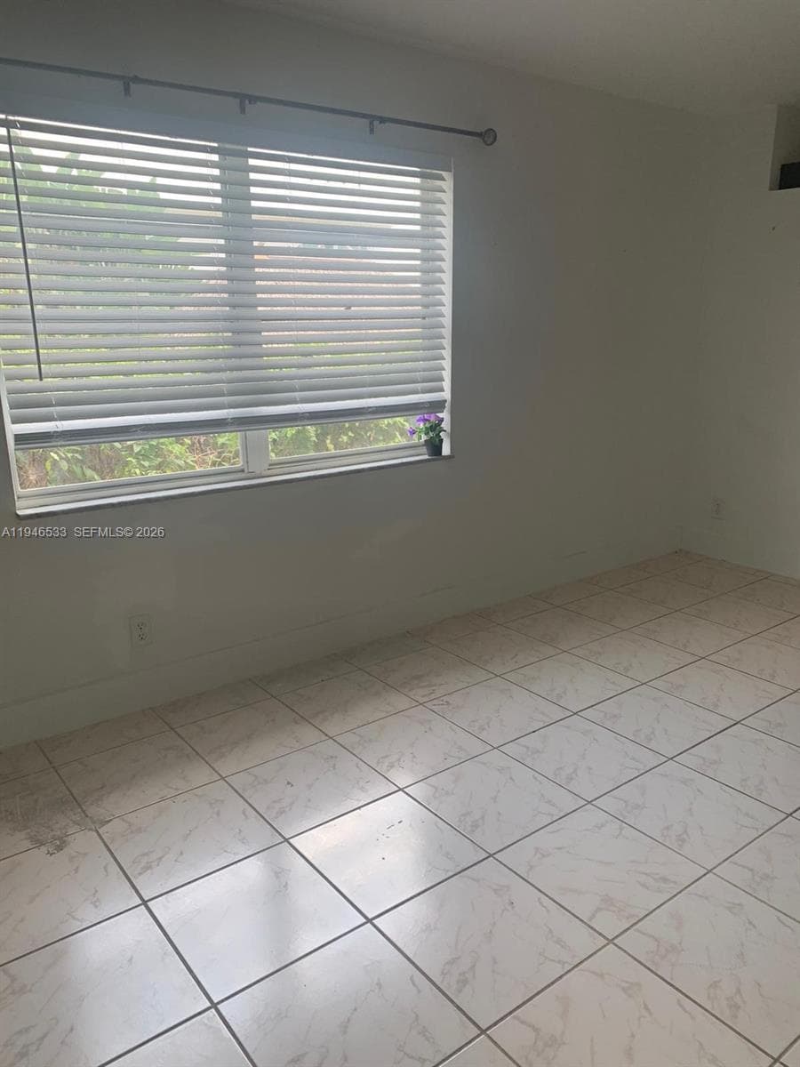THE CASTILLE CONDO · #29 in Miami Beach - Photo 8