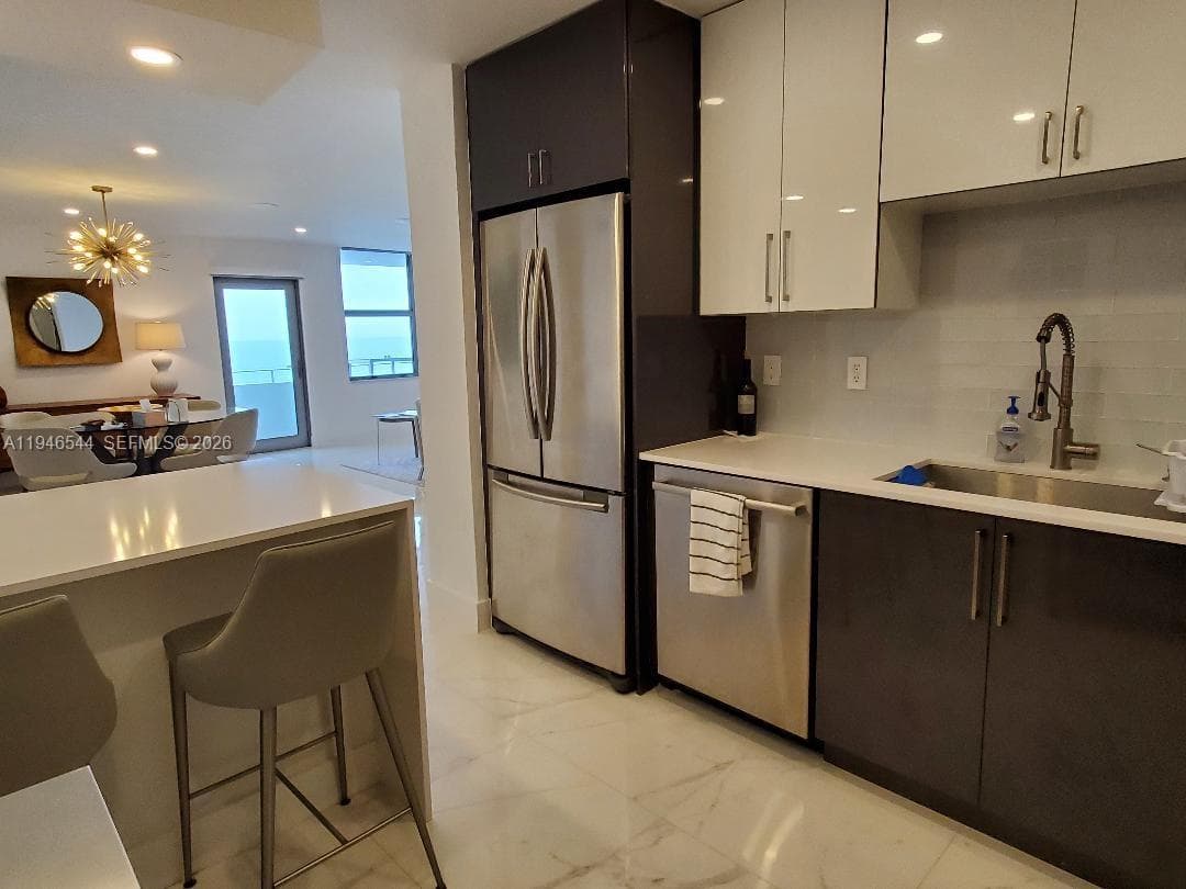 FOUR WINDS CONDO · #1102 in Surfside - Photo 10