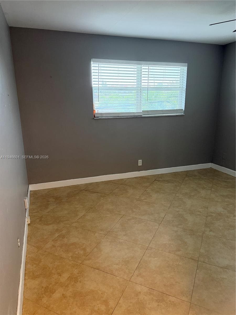 CAROLYN CONDO · #6 in Pompano Beach - Photo 12