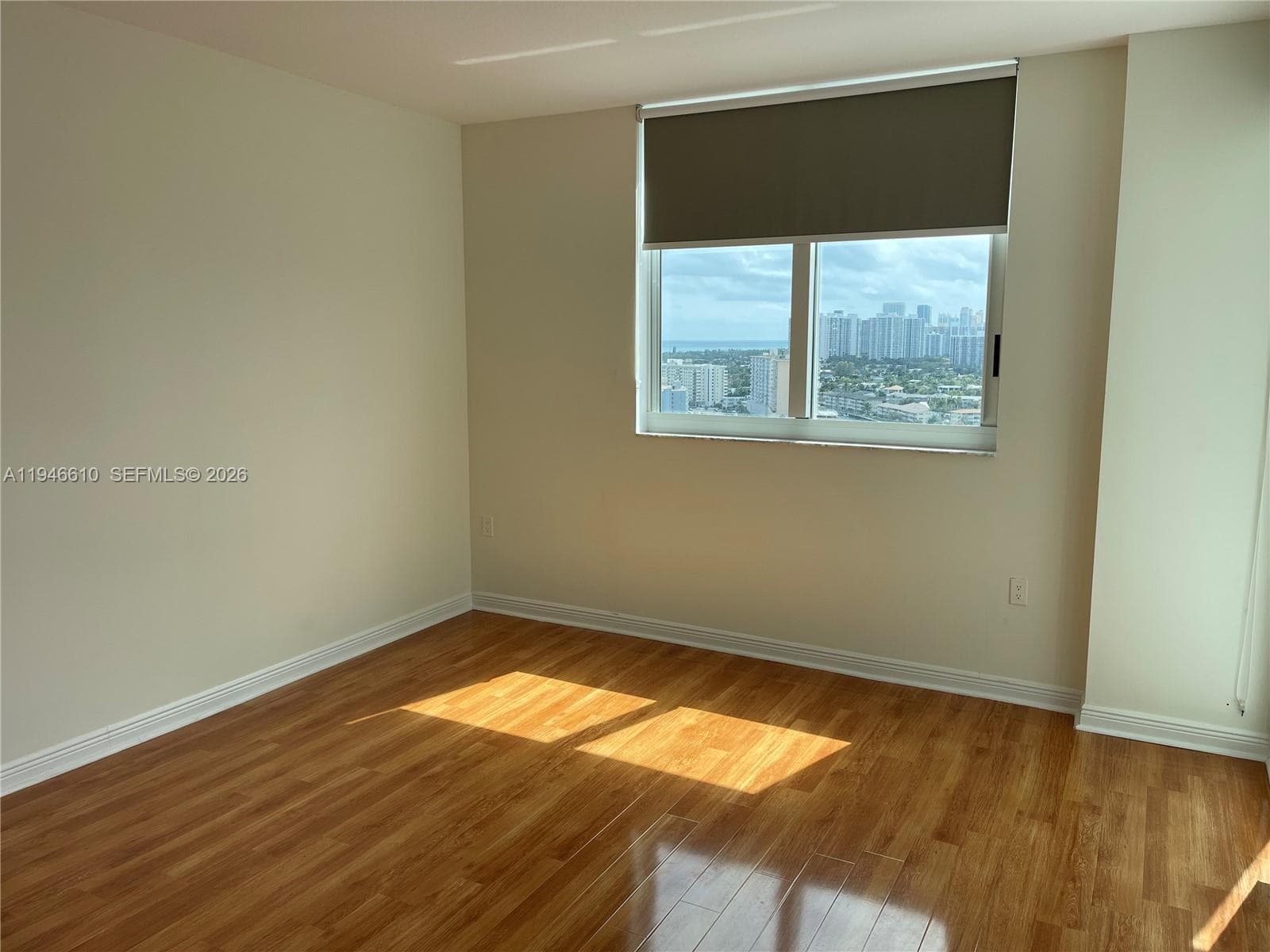 DUO CONDO WEST · #1907W in Hallandale Beach - Photo 10