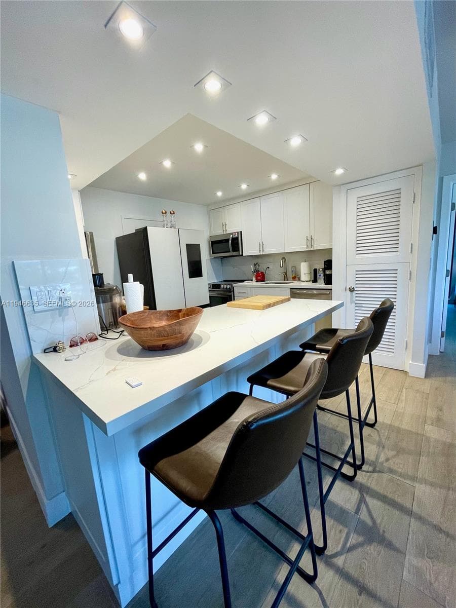 Guildford House Condo · #404 in Bay Harbor Islands - Photo 9