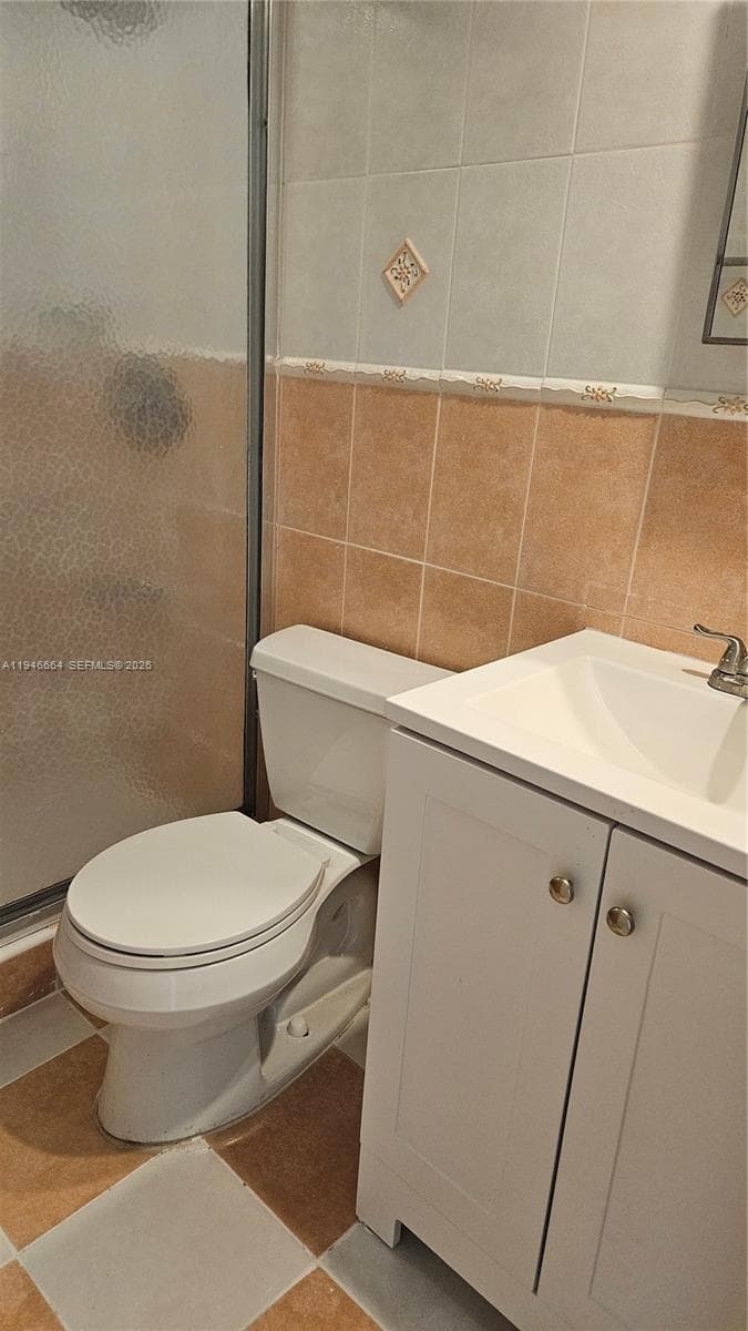 NO BAY WHITE HOUSE NO 2 C · #B105 in North Bay Village - Photo 5