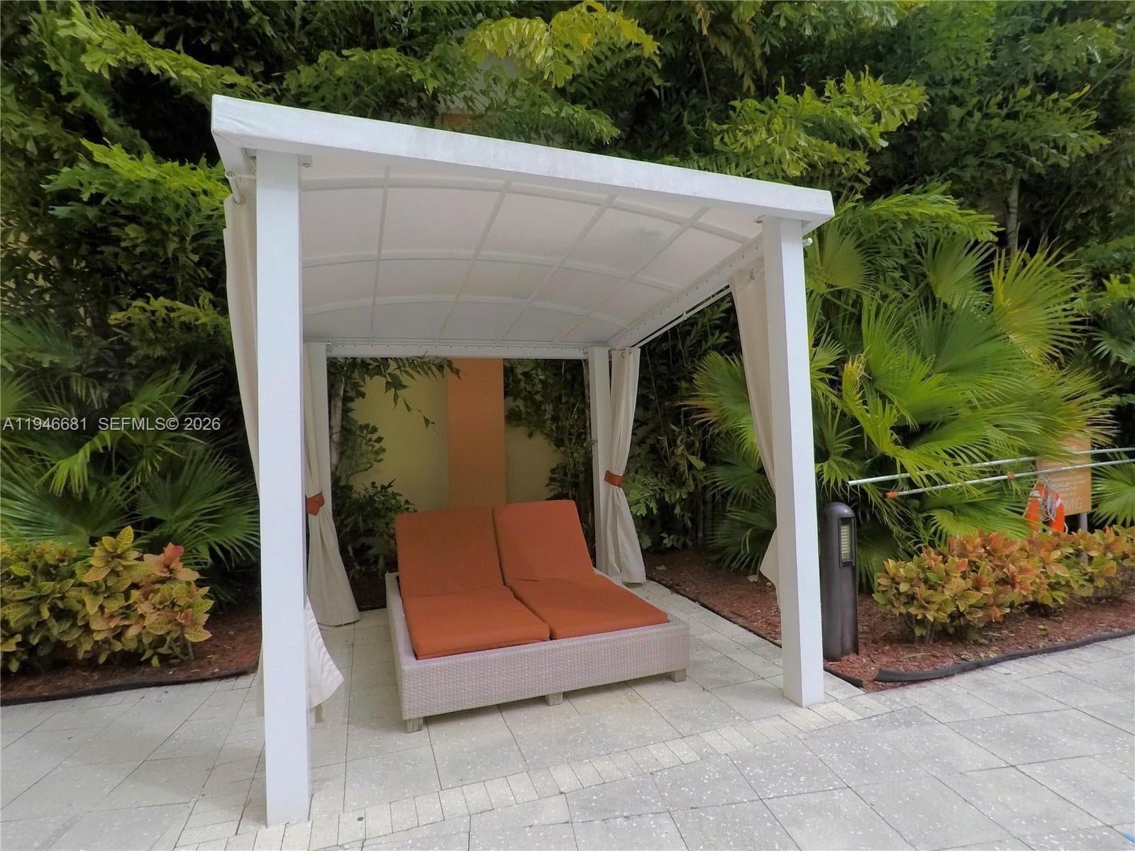 CABANAS FOR RESIDENTS