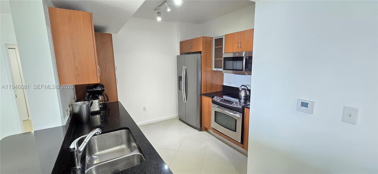 Venture West · #506 in Aventura - Photo 9
