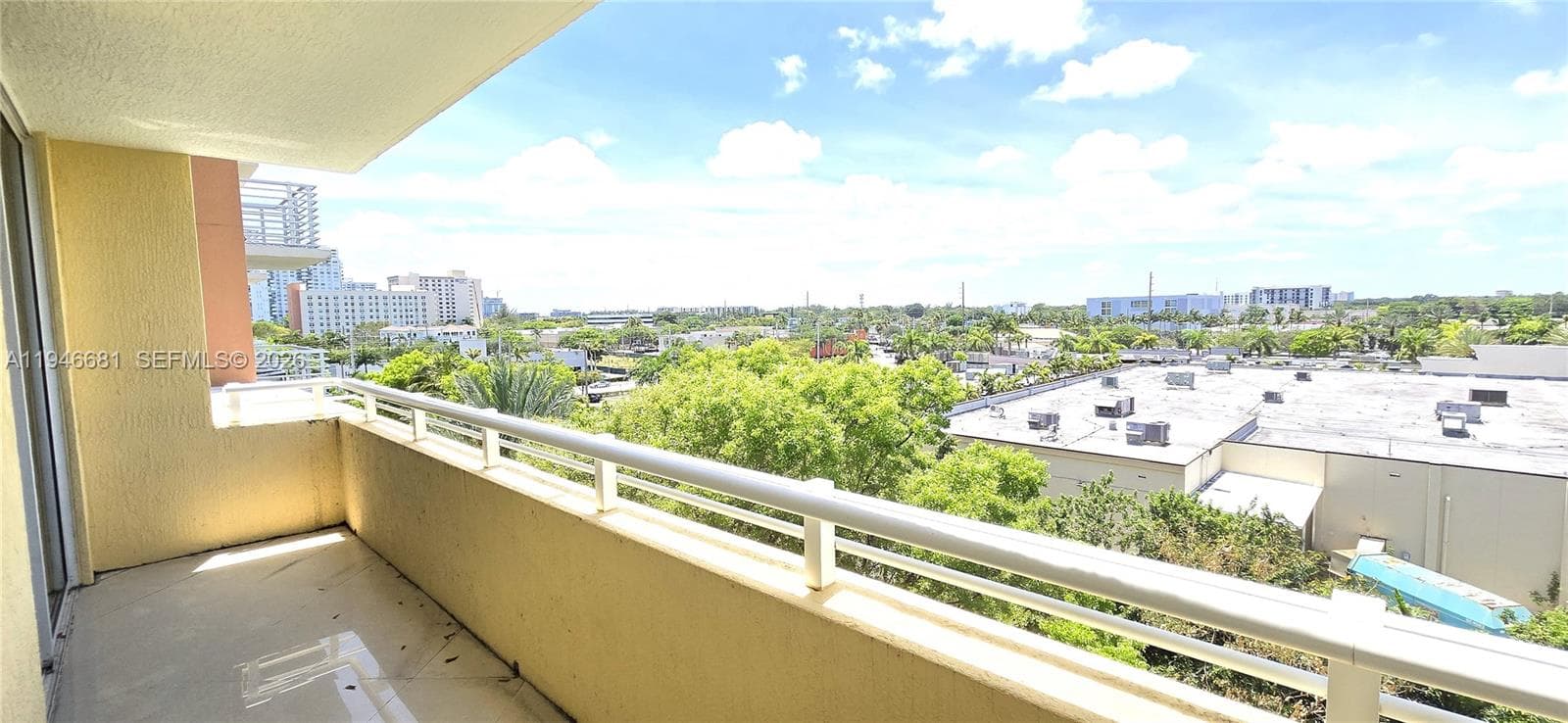 Venture West · #506 in Aventura - Photo 38