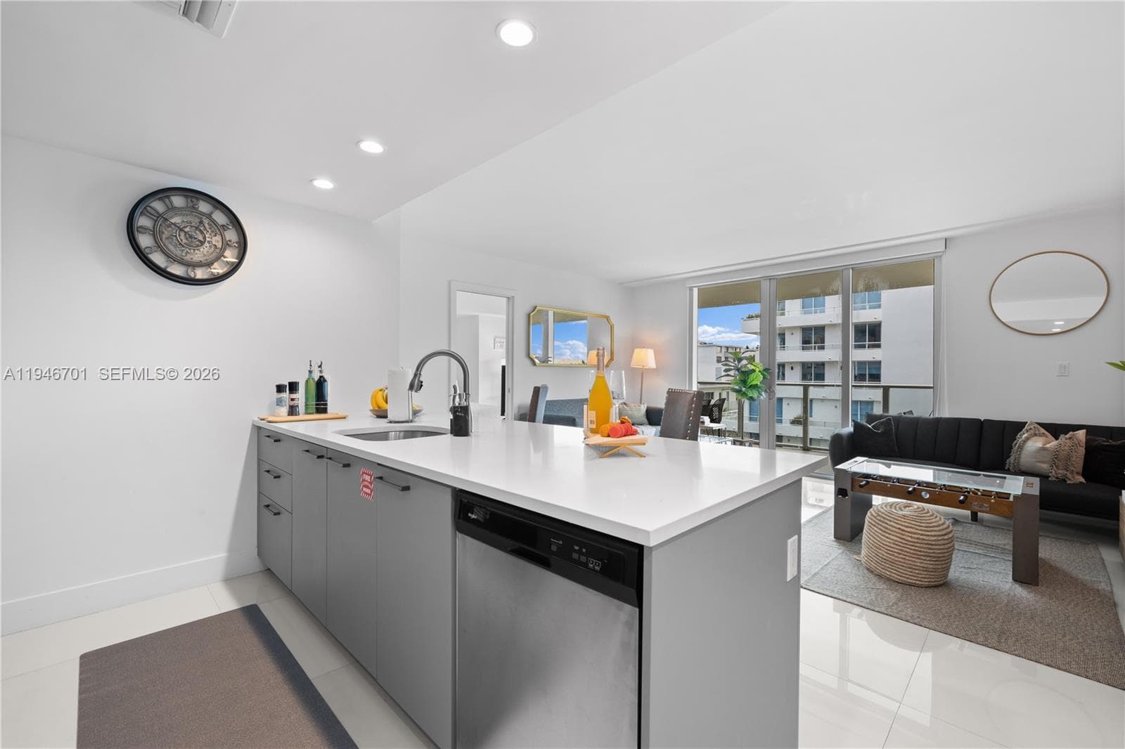 ONE BAY HARBOR CONDO · #502 in Bay Harbor Islands - Photo 4