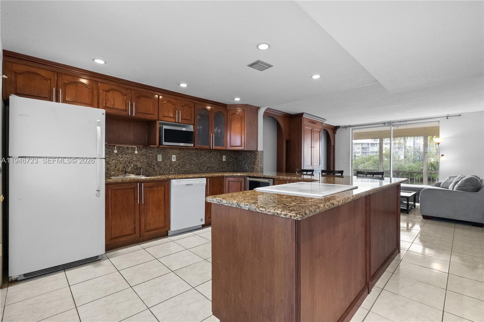 POINT EAST SEC 4 CONDO · #T203 in Aventura - Photo 6