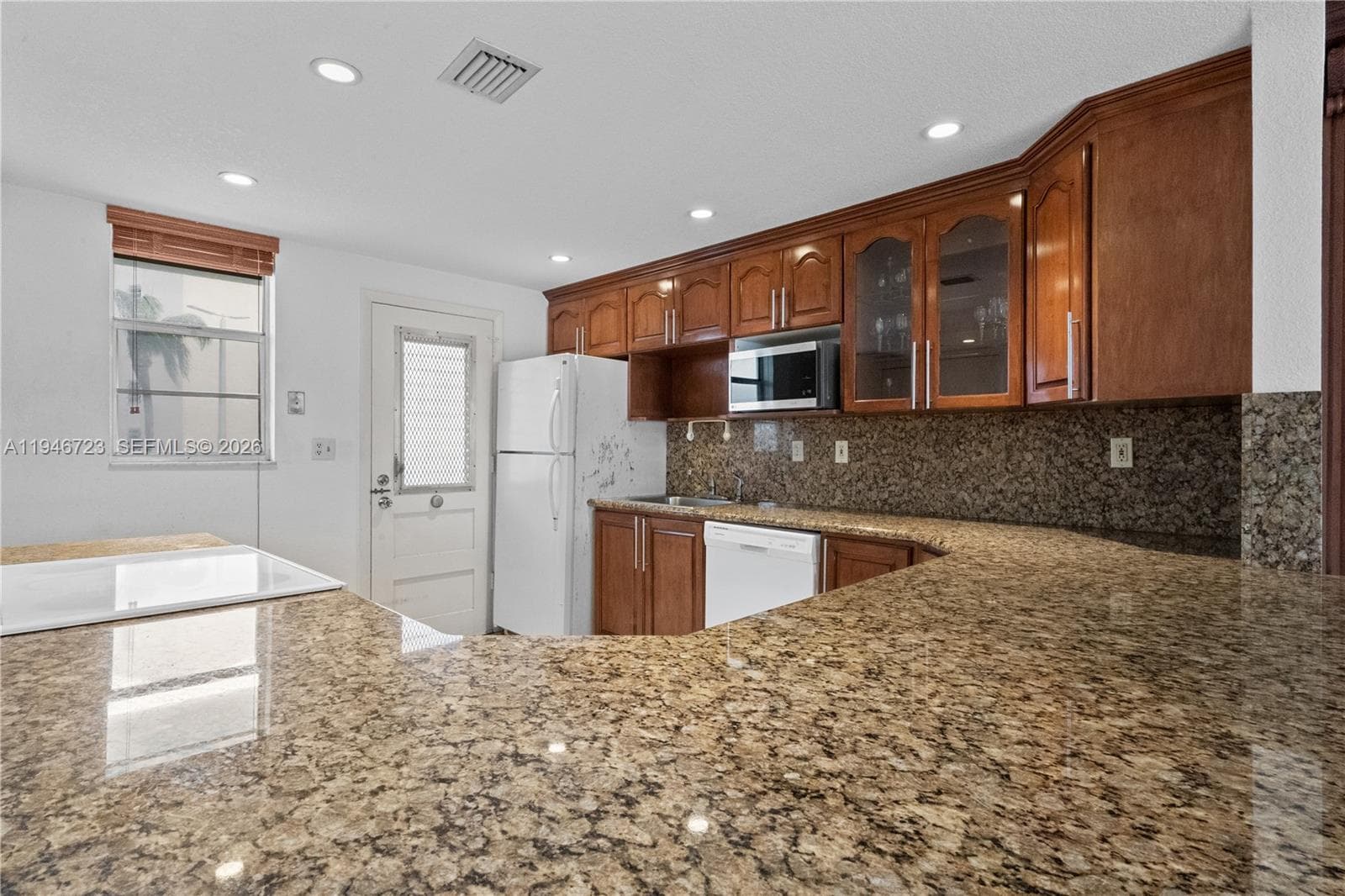 POINT EAST SEC 4 CONDO · #T203 in Aventura - Photo 1