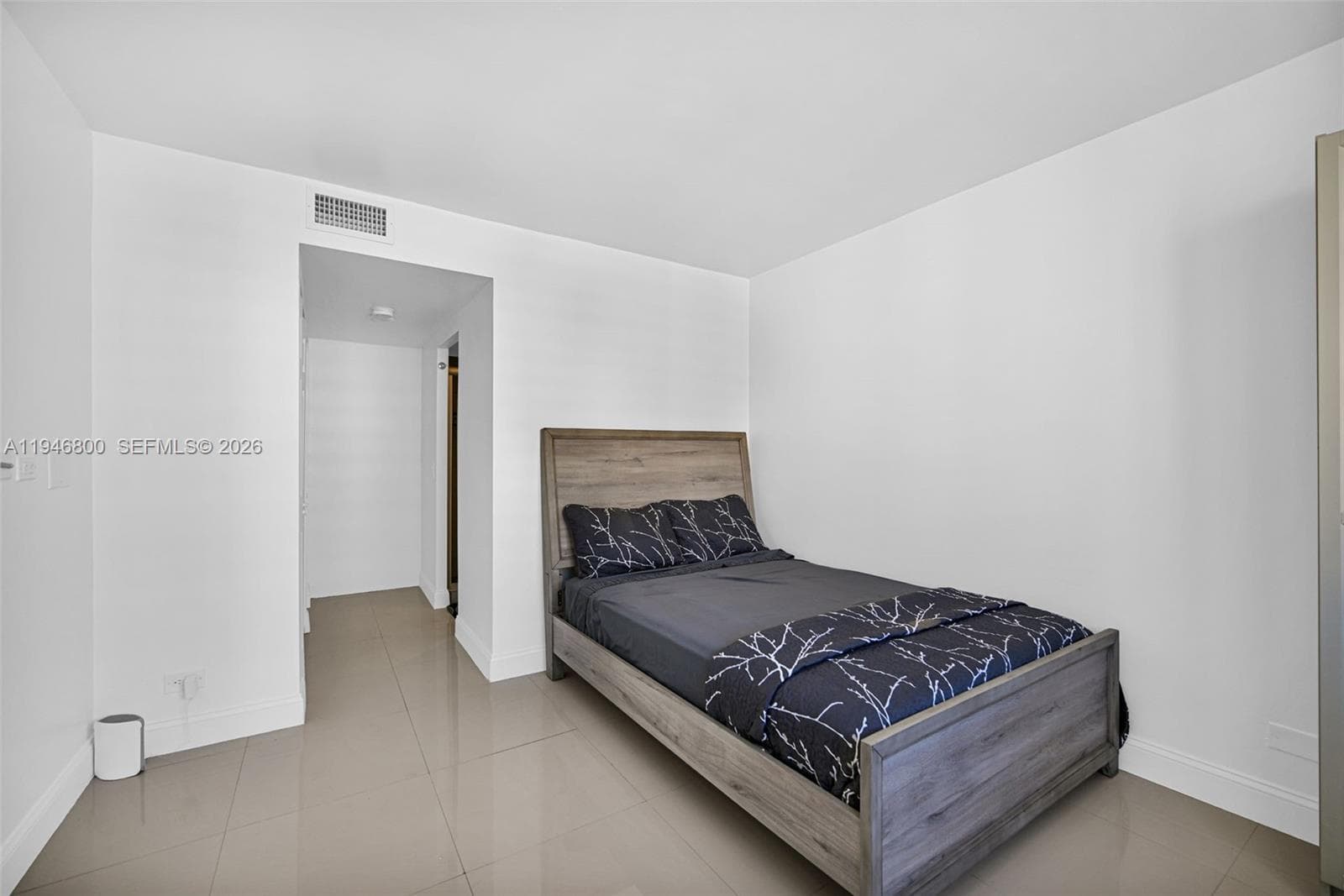 Winston Towers 100 · #1808 in Sunny Isles Beach - Photo 17