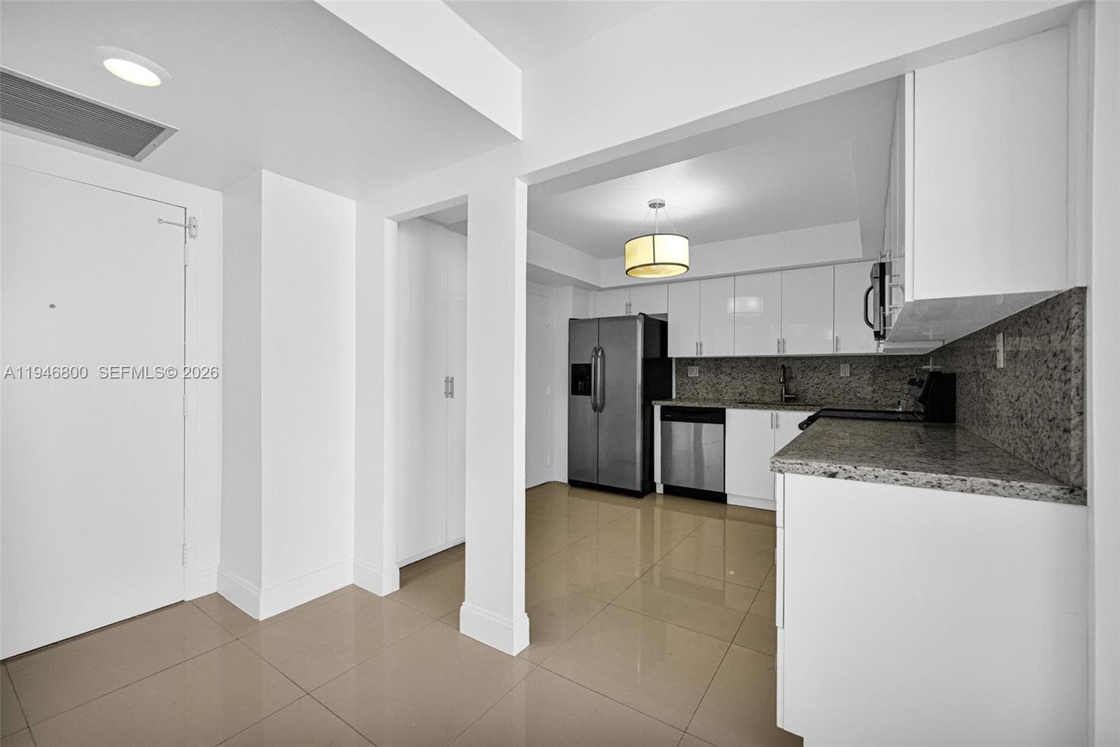 Winston Towers 100 · #1808 in Sunny Isles Beach - Photo 14