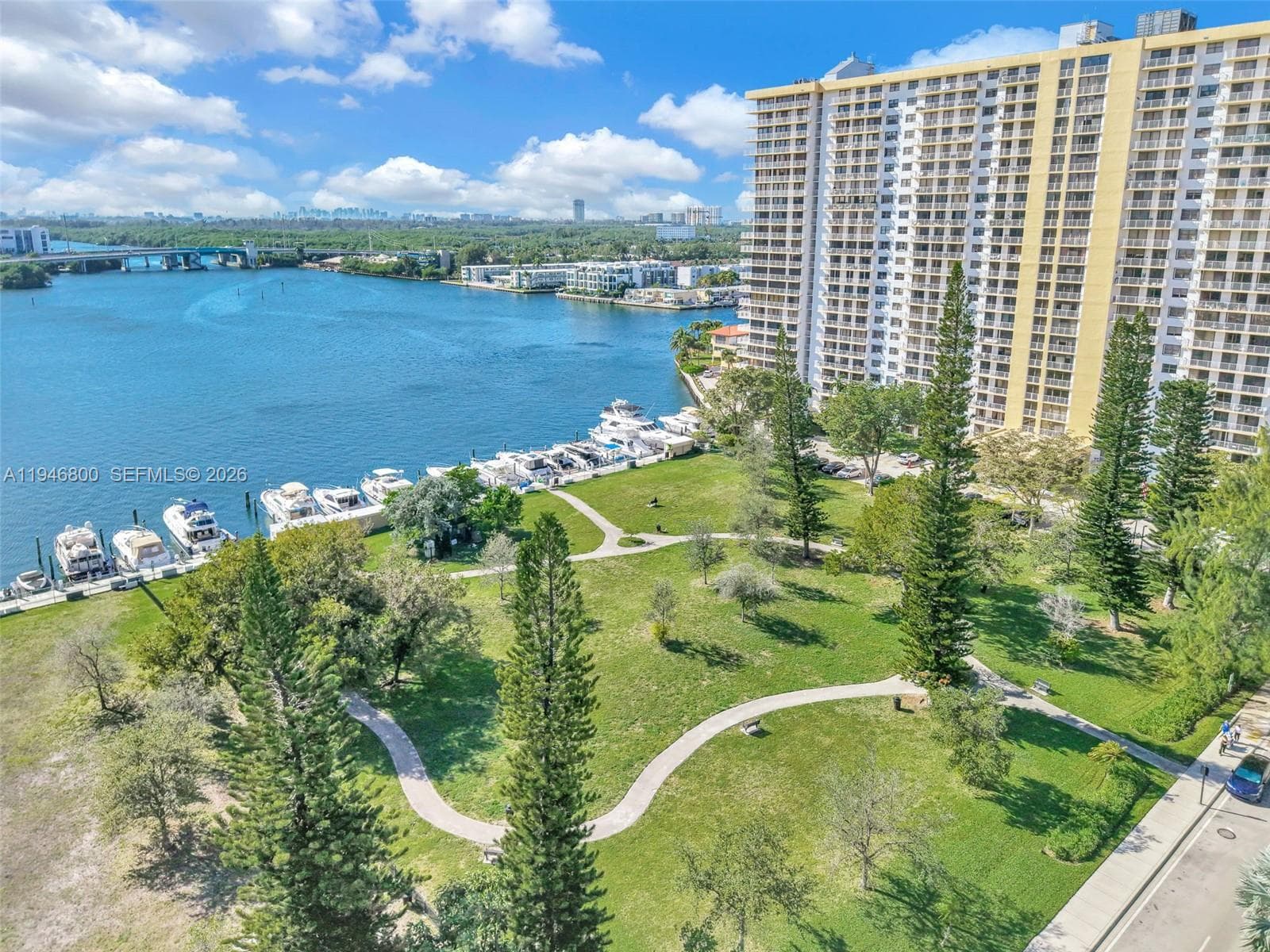 Winston Towers 100 · #1808 in Sunny Isles Beach - Photo 37