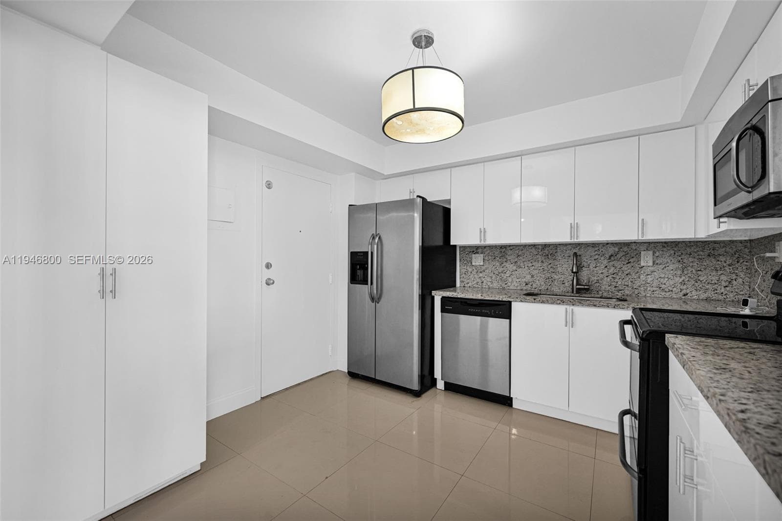 Winston Towers 100 · #1808 in Sunny Isles Beach - Photo 11