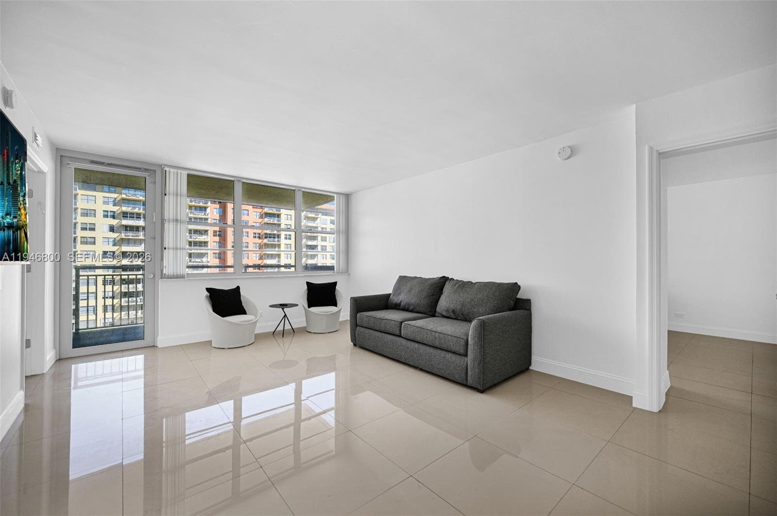 Winston Towers 100 · #1808 in Sunny Isles Beach - Photo 4