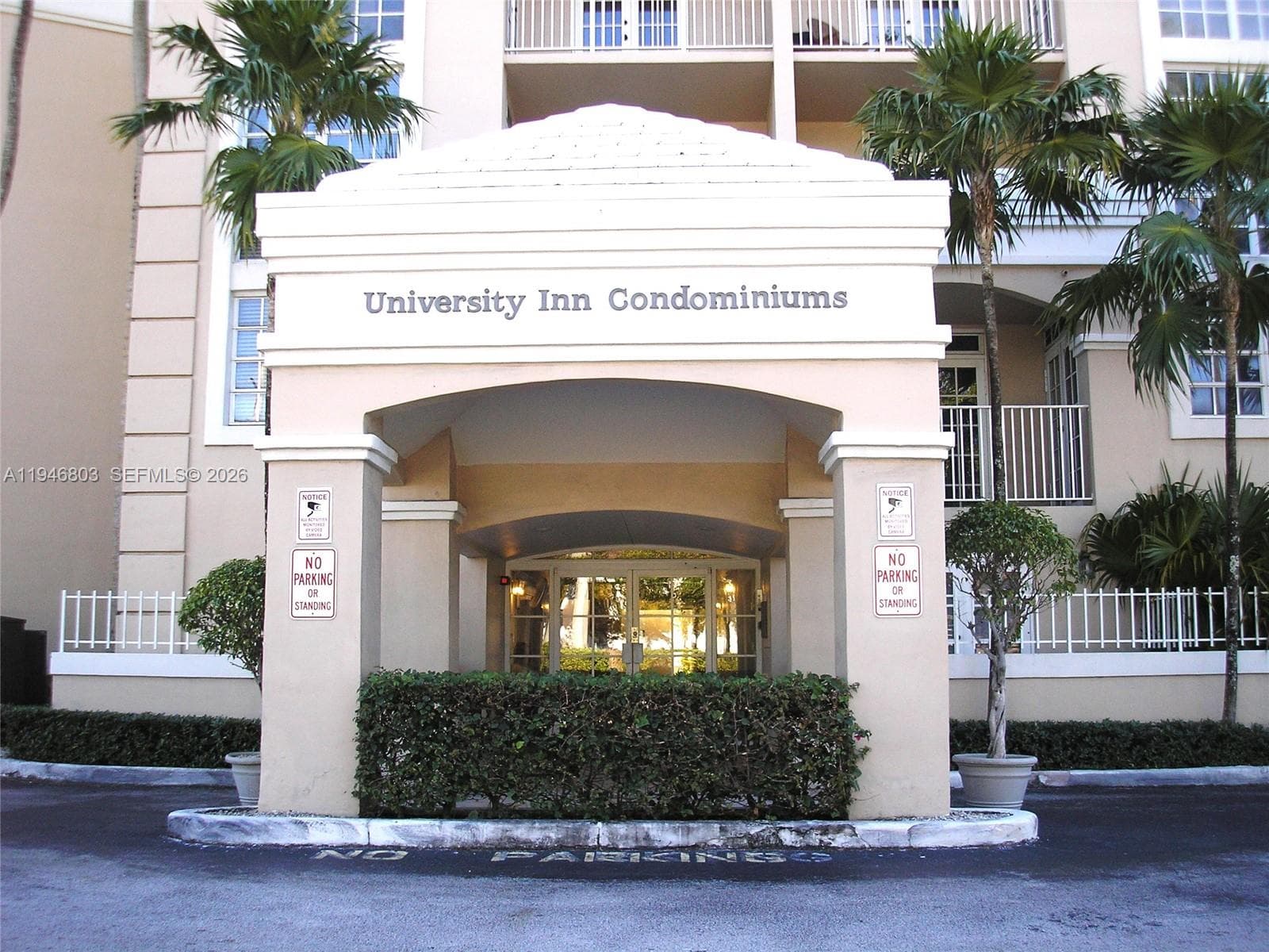 UNIVERSITY INN · #2211 in Coral Gables - Photo 18