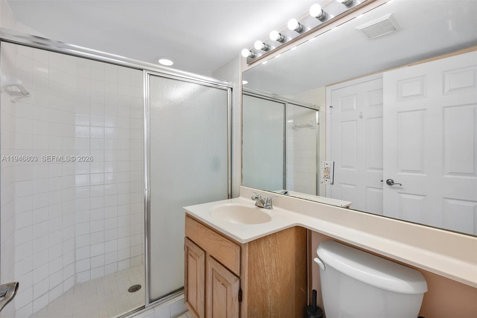UNIVERSITY INN · #2211 in Coral Gables - Photo 11