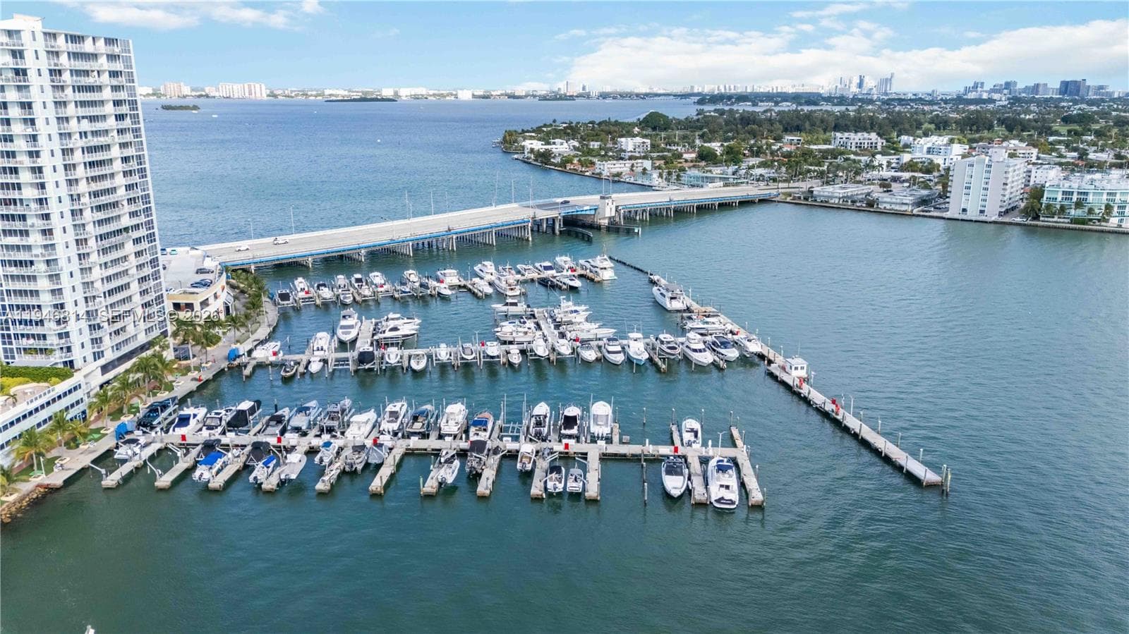 Marina / Dock / Water Proximity
