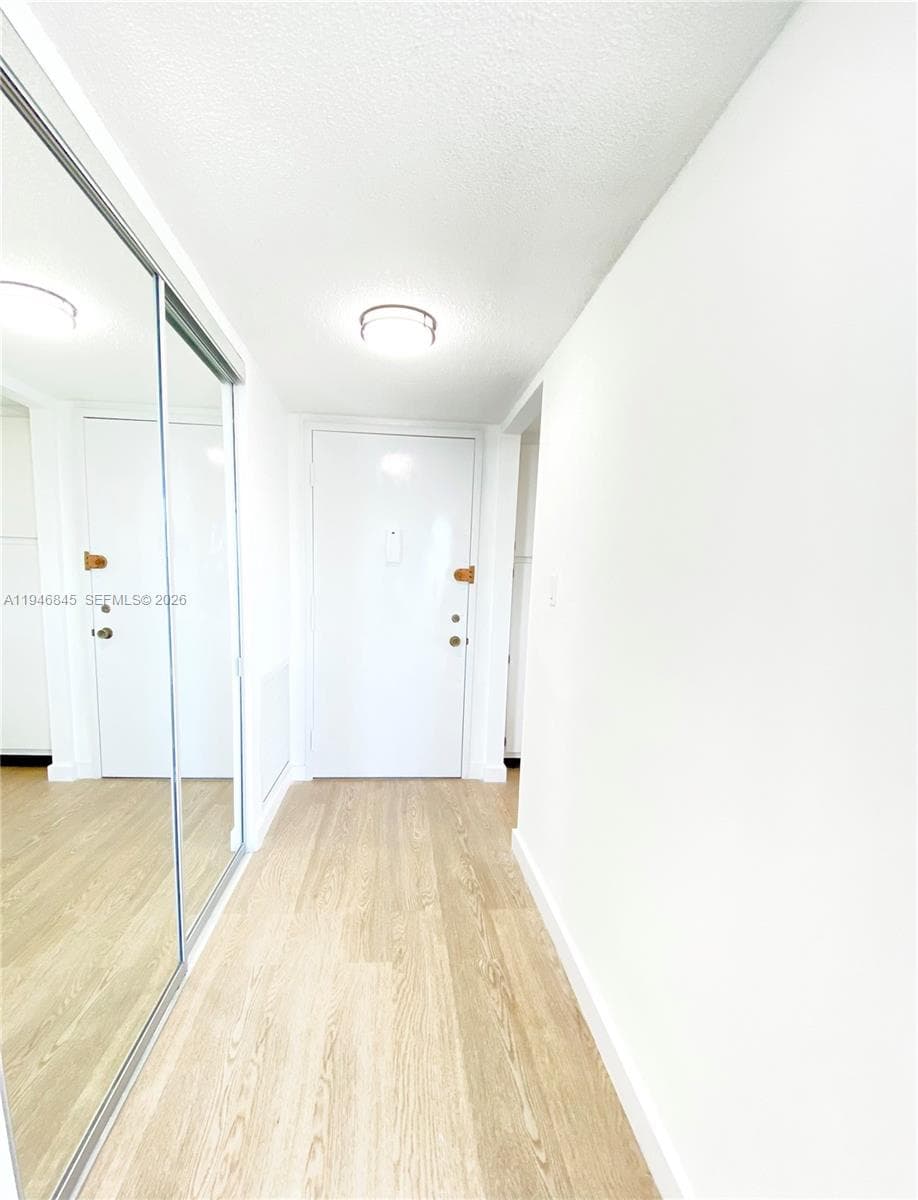 WILSHIRE CONDO · #1020W in Miami - Photo 16