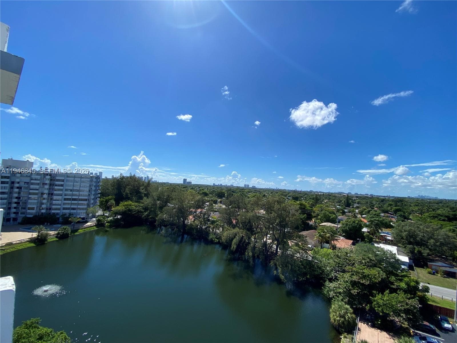 WILSHIRE CONDO · #1020W in Miami - Photo 26