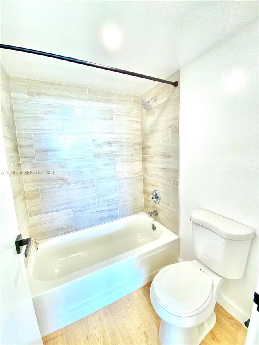 WILSHIRE CONDO · #1020W in Miami - Photo 20
