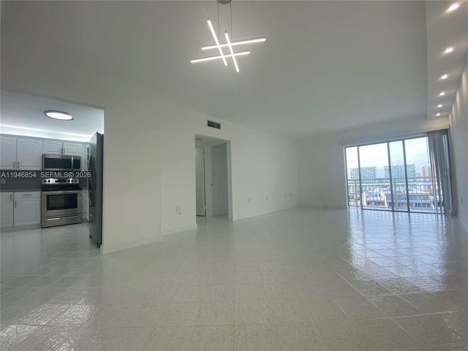 COASTAL TOWERS CONDO · #929 in Sunny Isles Beach - Photo 6