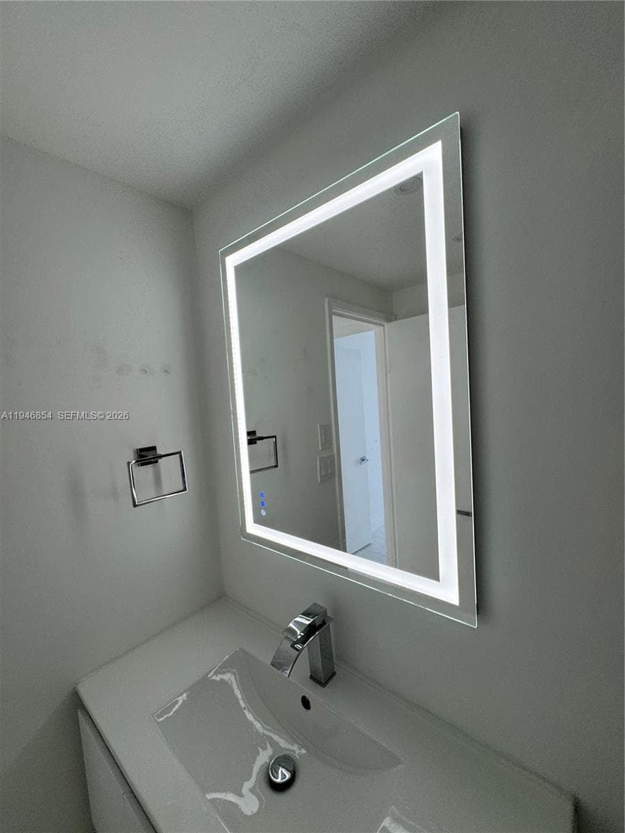 COASTAL TOWERS CONDO · #929 in Sunny Isles Beach - Photo 12