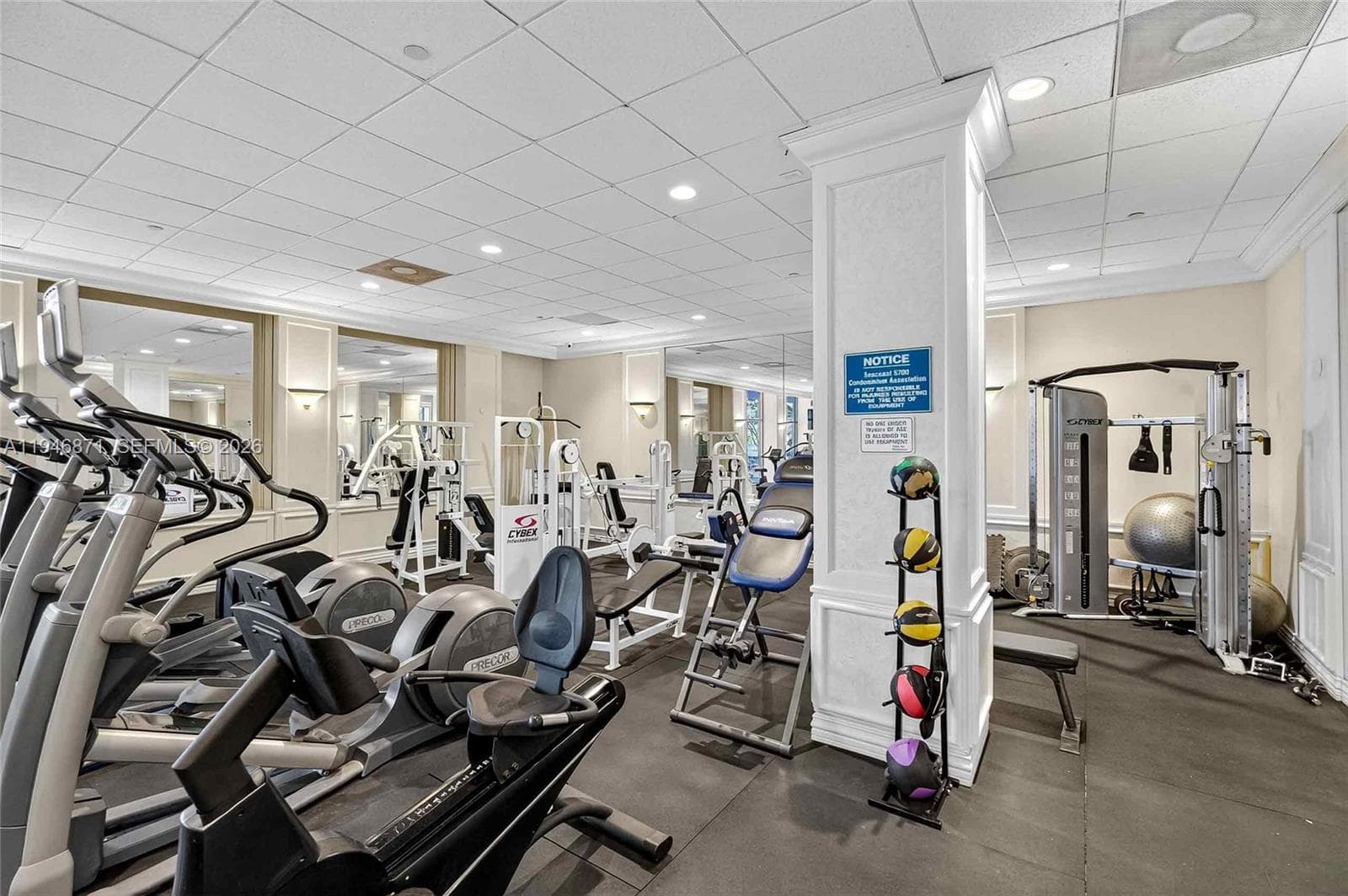 5700 Collins Ave · #15A in Miami Beach - Photo 36