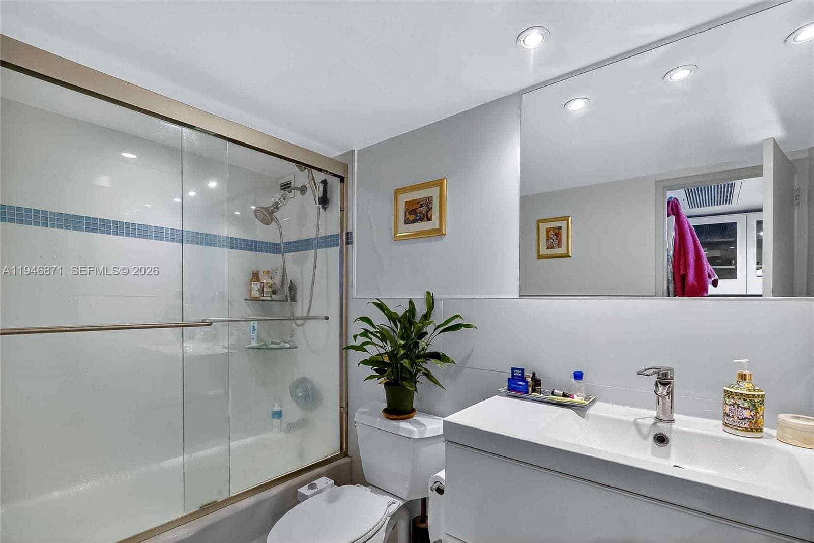 5700 Collins Ave · #15A in Miami Beach - Photo 20