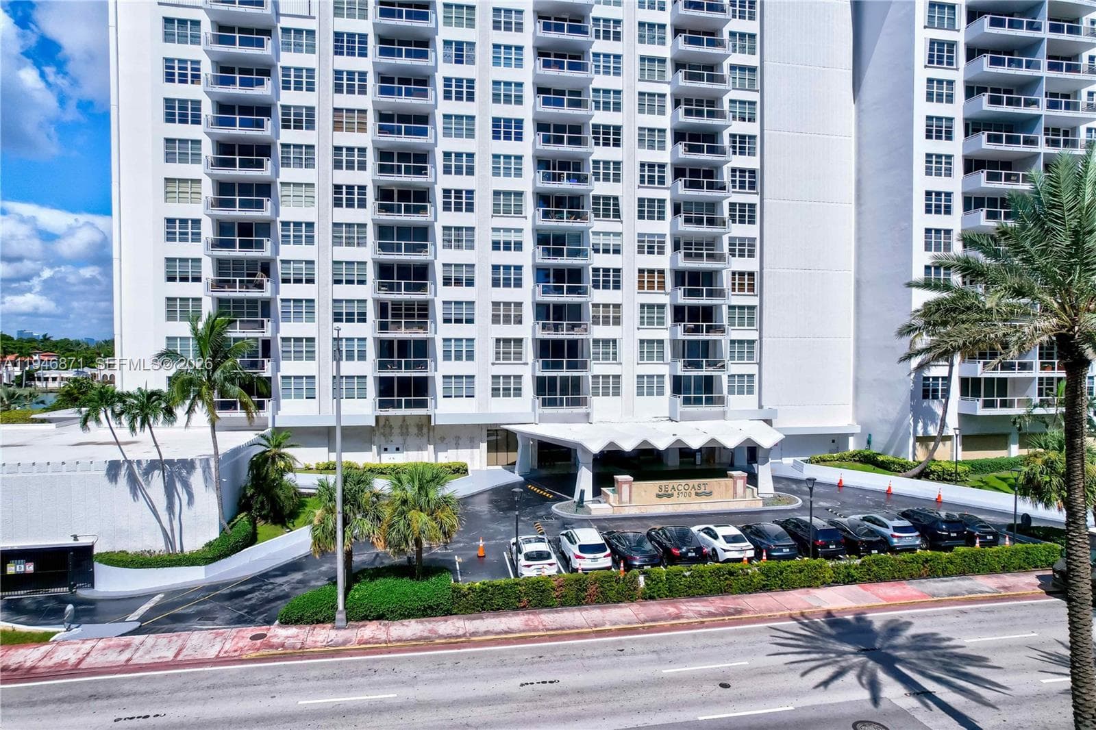 5700 Collins Ave · #15A in Miami Beach - Photo 40