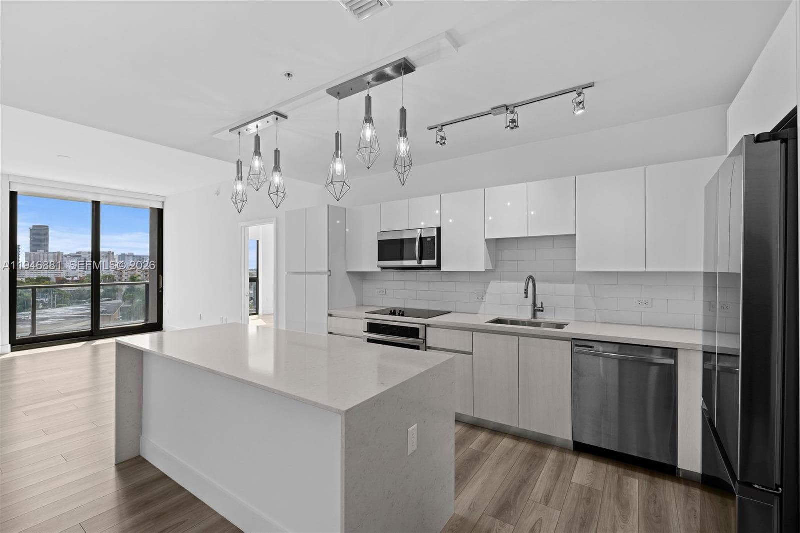 Mondrian Hallandale · #0804 in Hallandale Beach - Photo 2