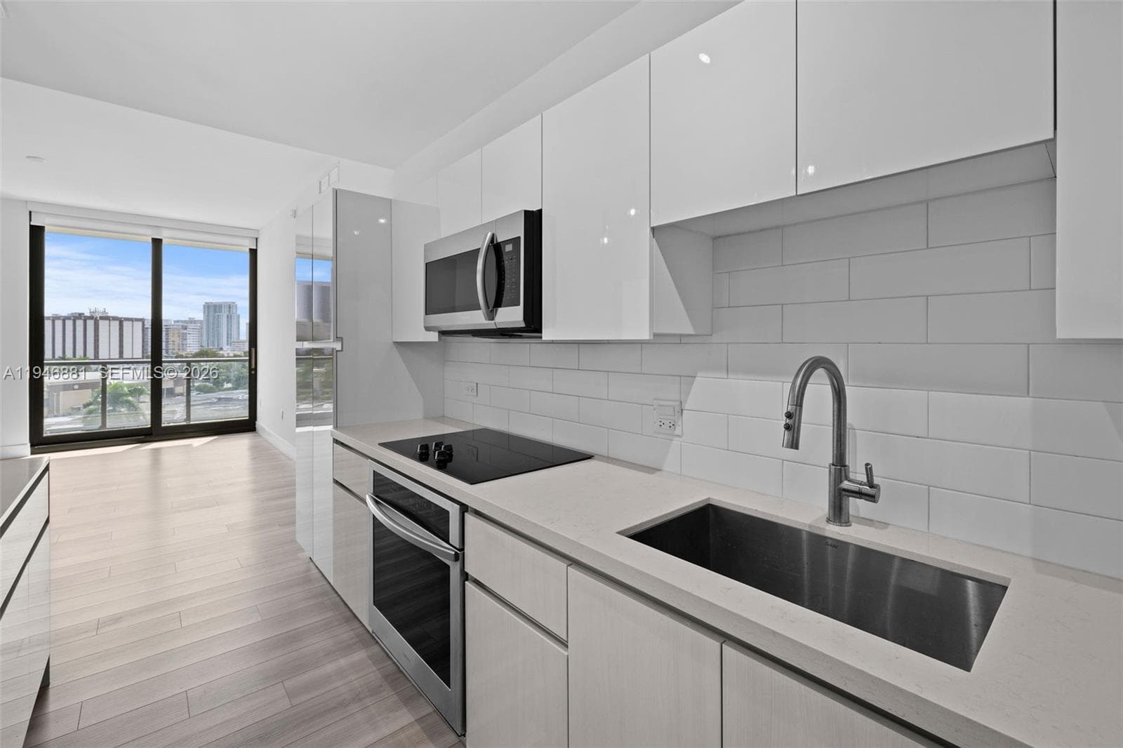 Mondrian Hallandale · #0804 in Hallandale Beach - Photo 5