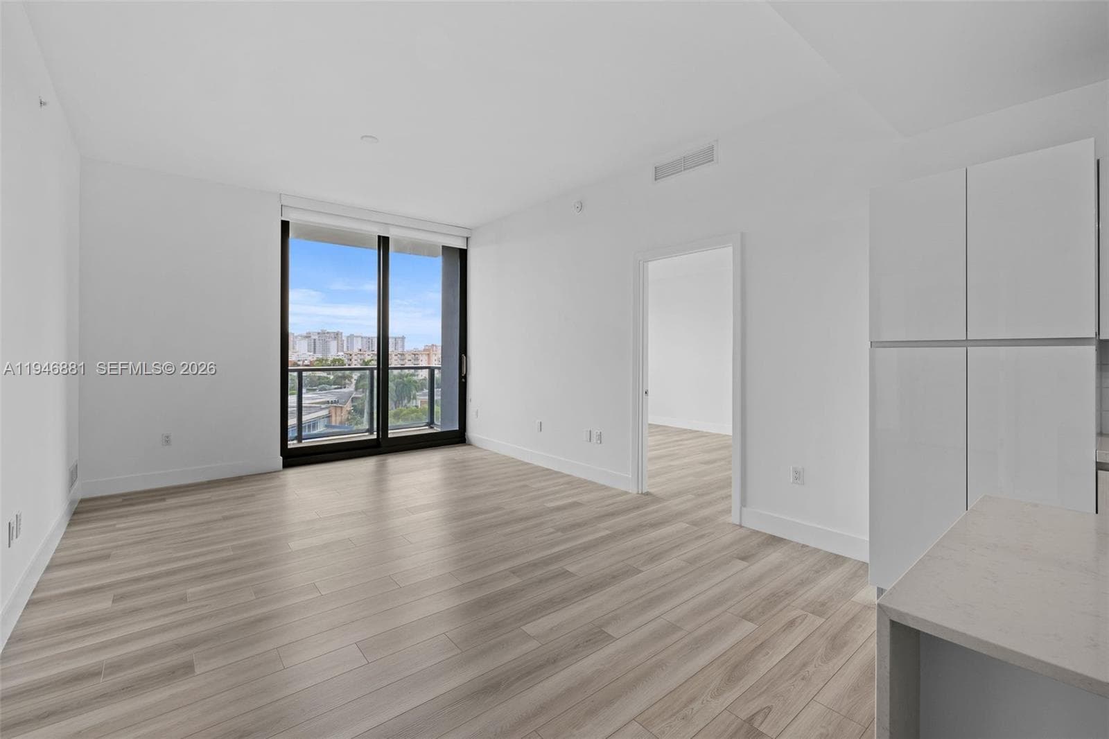 Mondrian Hallandale · #0804 in Hallandale Beach - Photo 9